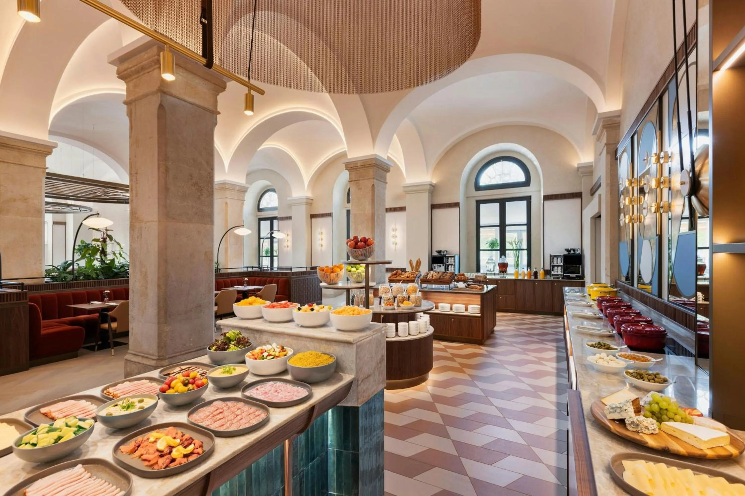 Breakfast in Imperial Riding School, Autograph Collection