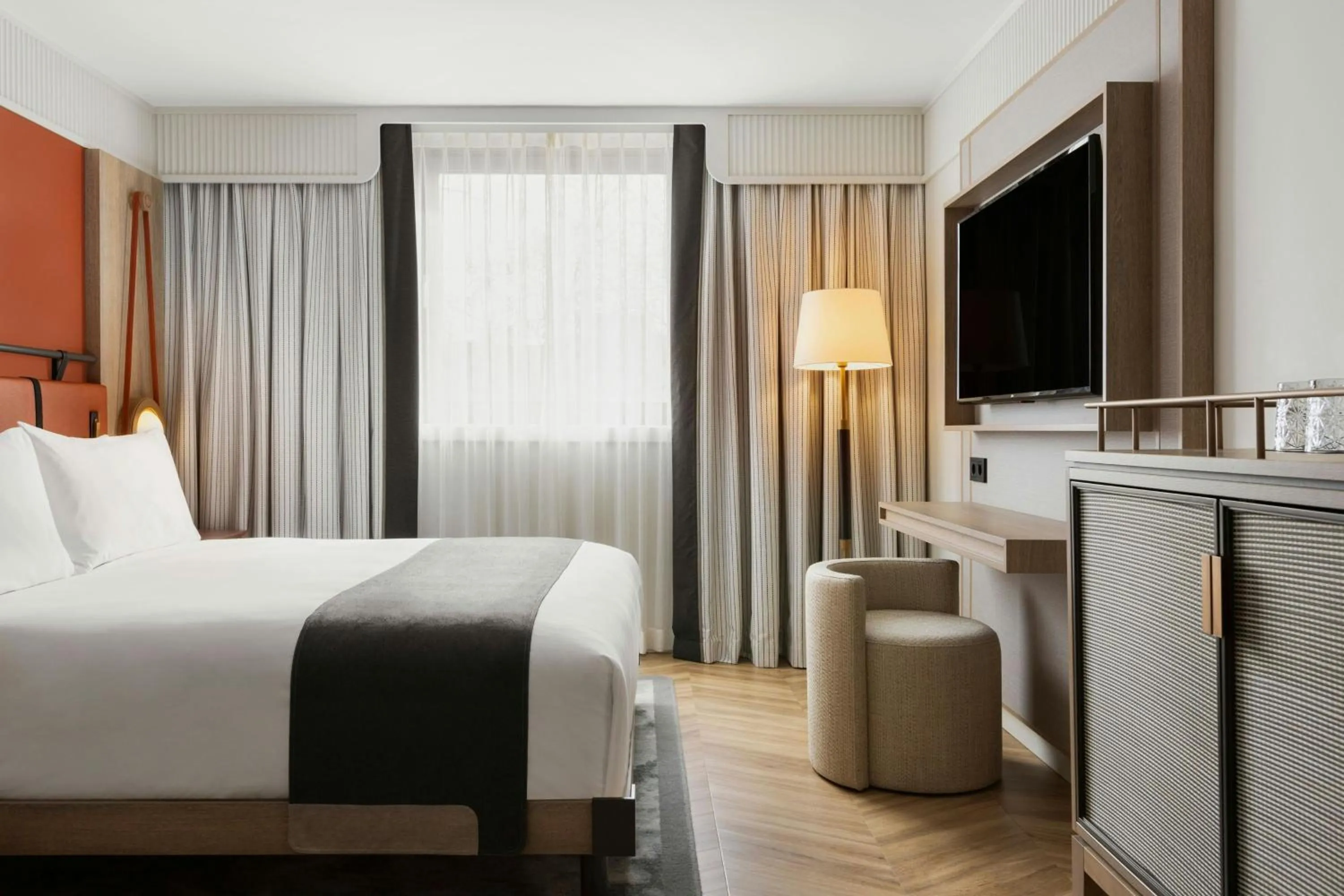 Photo of the whole room, Bed in Imperial Riding School, Autograph Collection