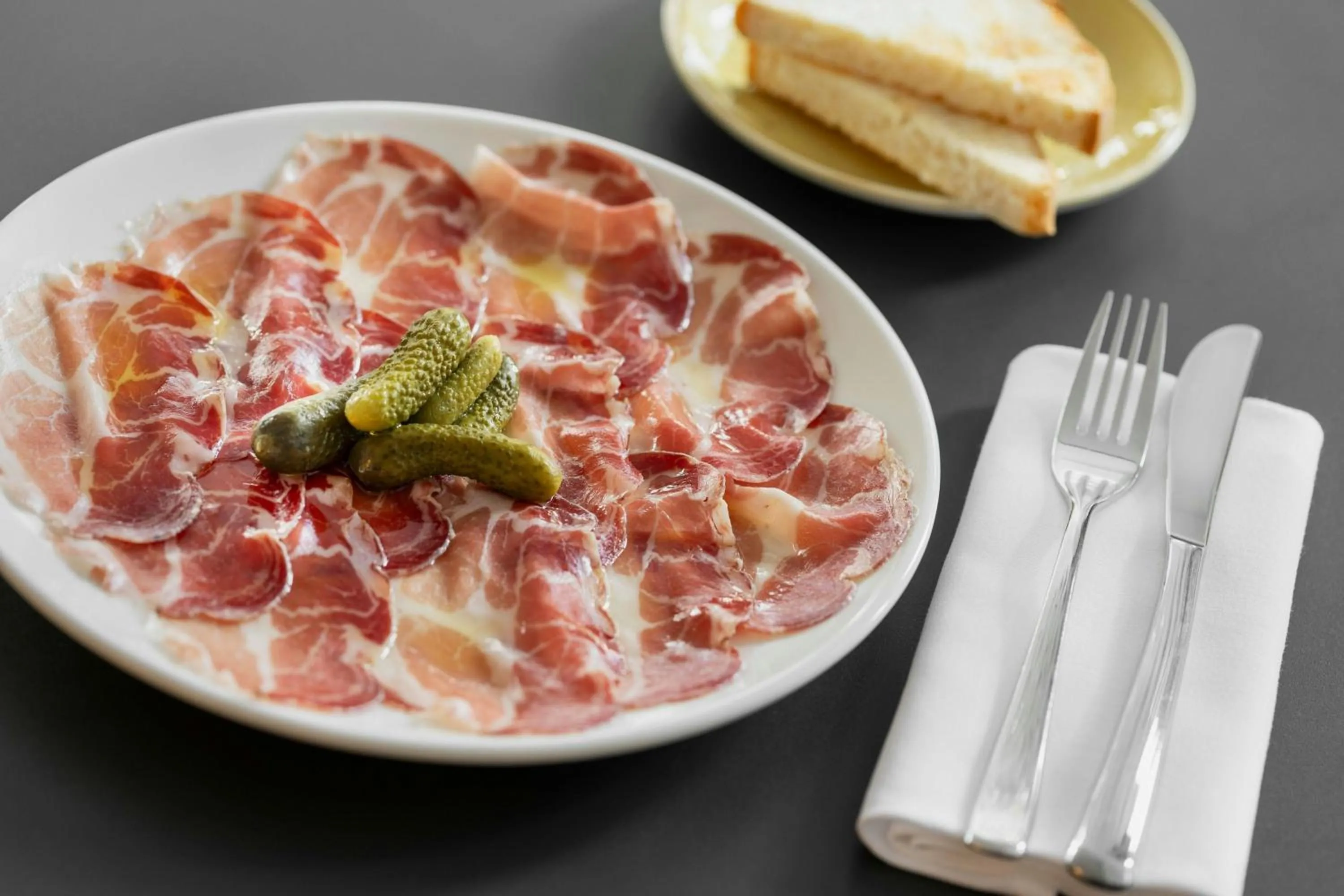 Restaurant/places to eat in Imperial Riding School, Autograph Collection