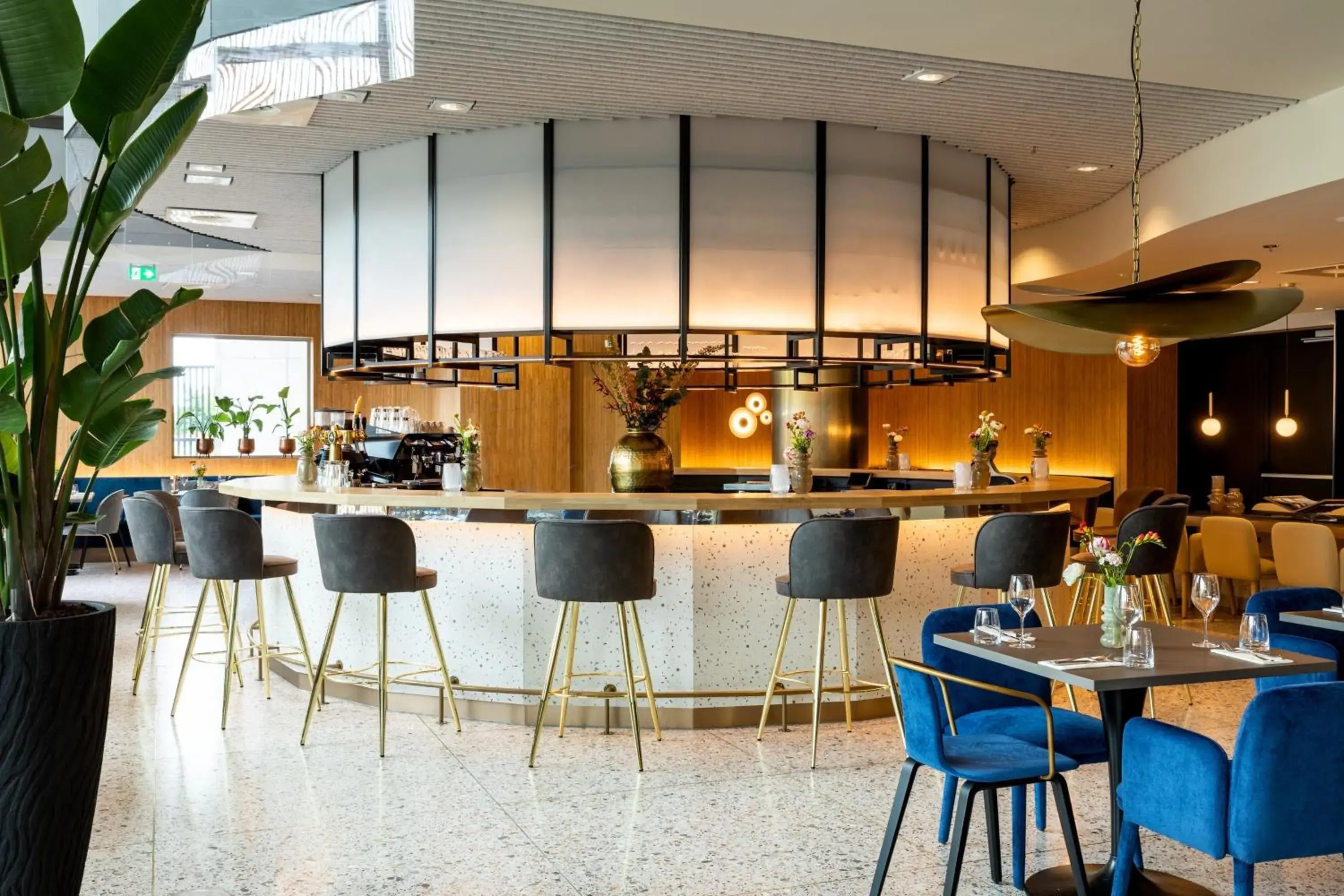 Lounge or bar in The Den, 's-Hertogenbosch, a Tribute Portfolio Hotel Lounge or bar in The Den, 's-Hertogenbosch, a Tribute Portfolio Hotel