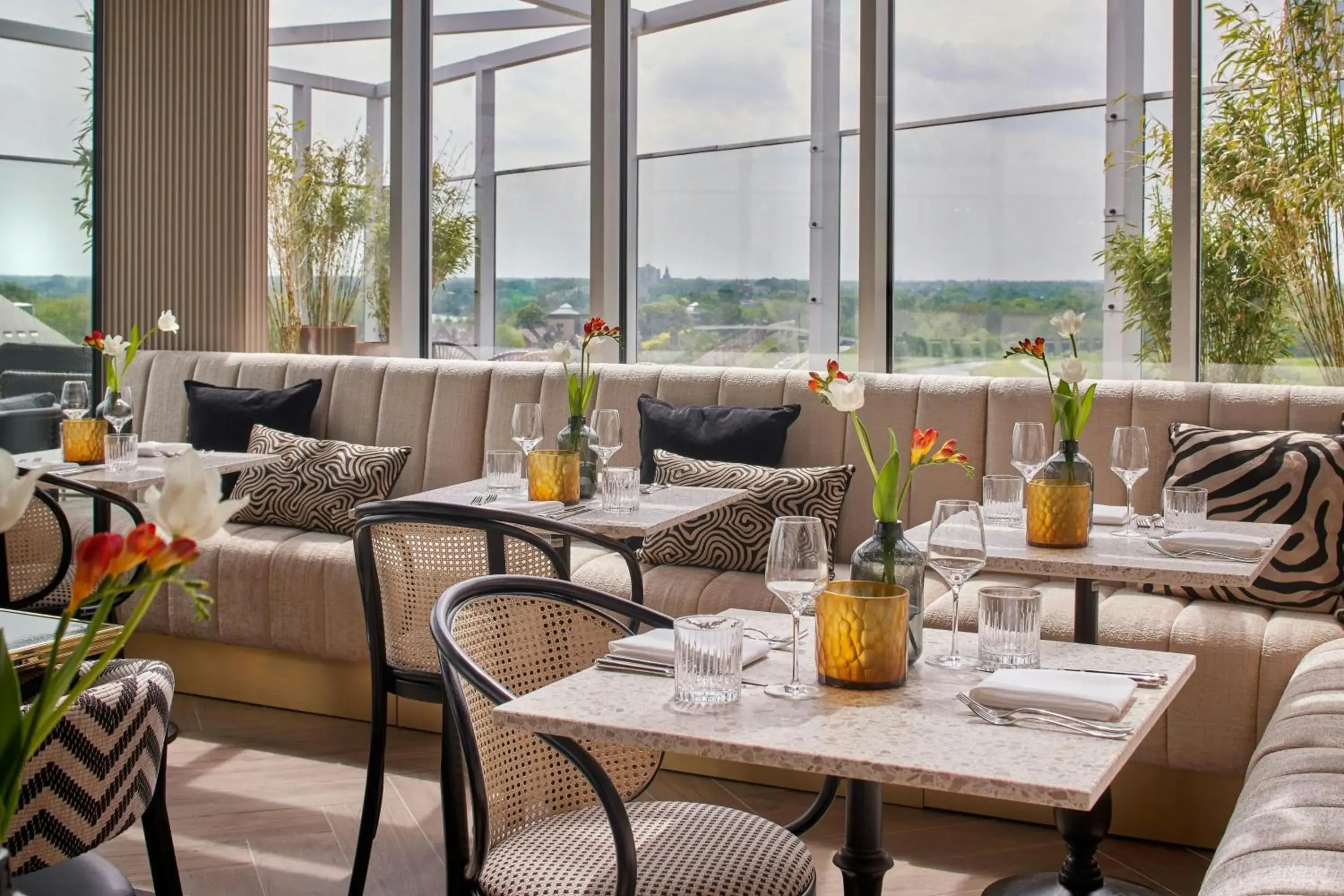 Restaurant/places to eat in The Den, 's-Hertogenbosch, a Tribute Portfolio Hotel Restaurant/places to eat in The Den, 's-Hertogenbosch, a Tribute Portfolio Hotel