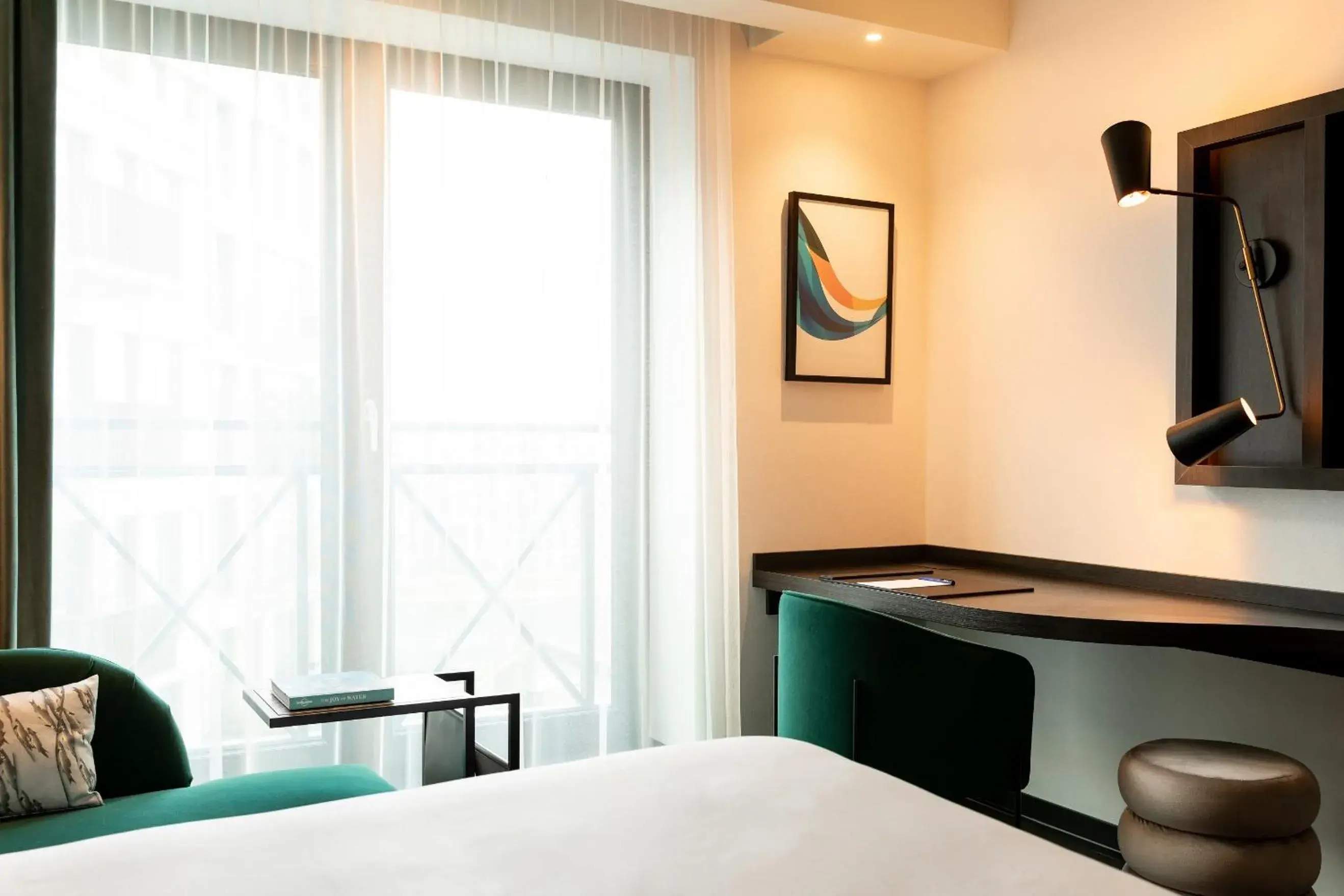 Bedroom, Bed in The Den, 's-Hertogenbosch, a Tribute Portfolio Hotel Bedroom, Bed in The Den, 's-Hertogenbosch, a Tribute Portfolio Hotel