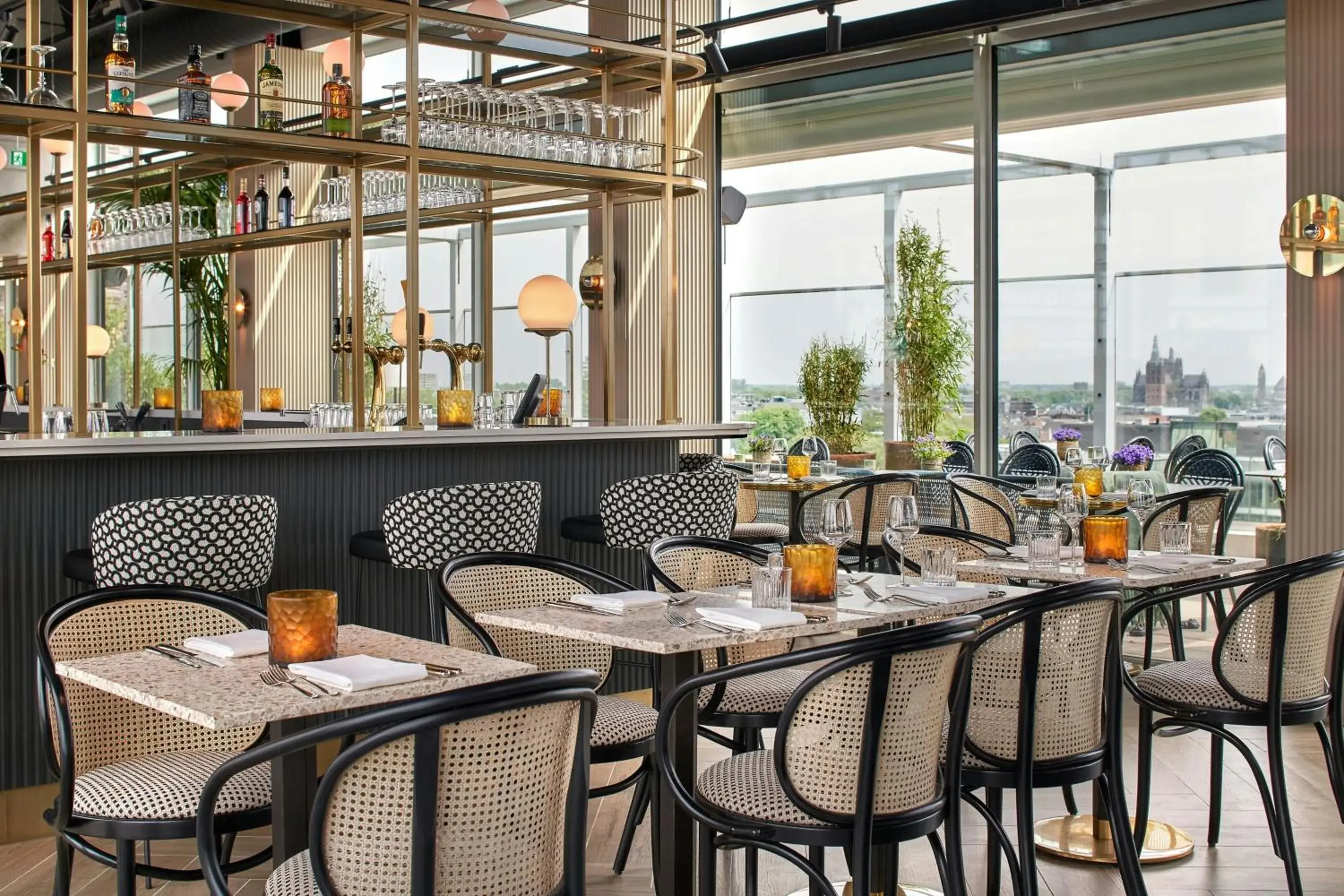 Restaurant/places to eat in The Den, 's-Hertogenbosch, a Tribute Portfolio Hotel Restaurant/places to eat in The Den, 's-Hertogenbosch, a Tribute Portfolio Hotel