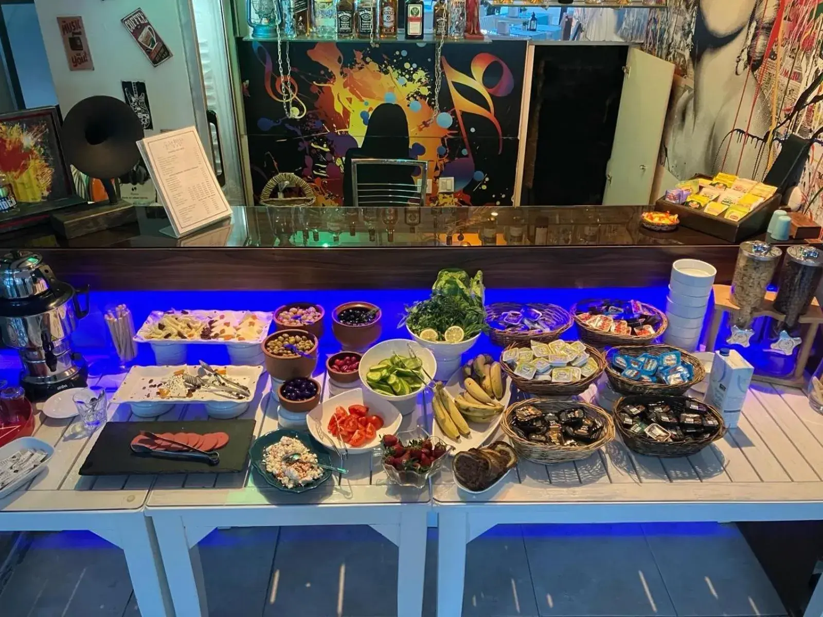 Restaurant/places to eat in La Bella Suit Otel Restaurant/places to eat in La Bella Suit Otel