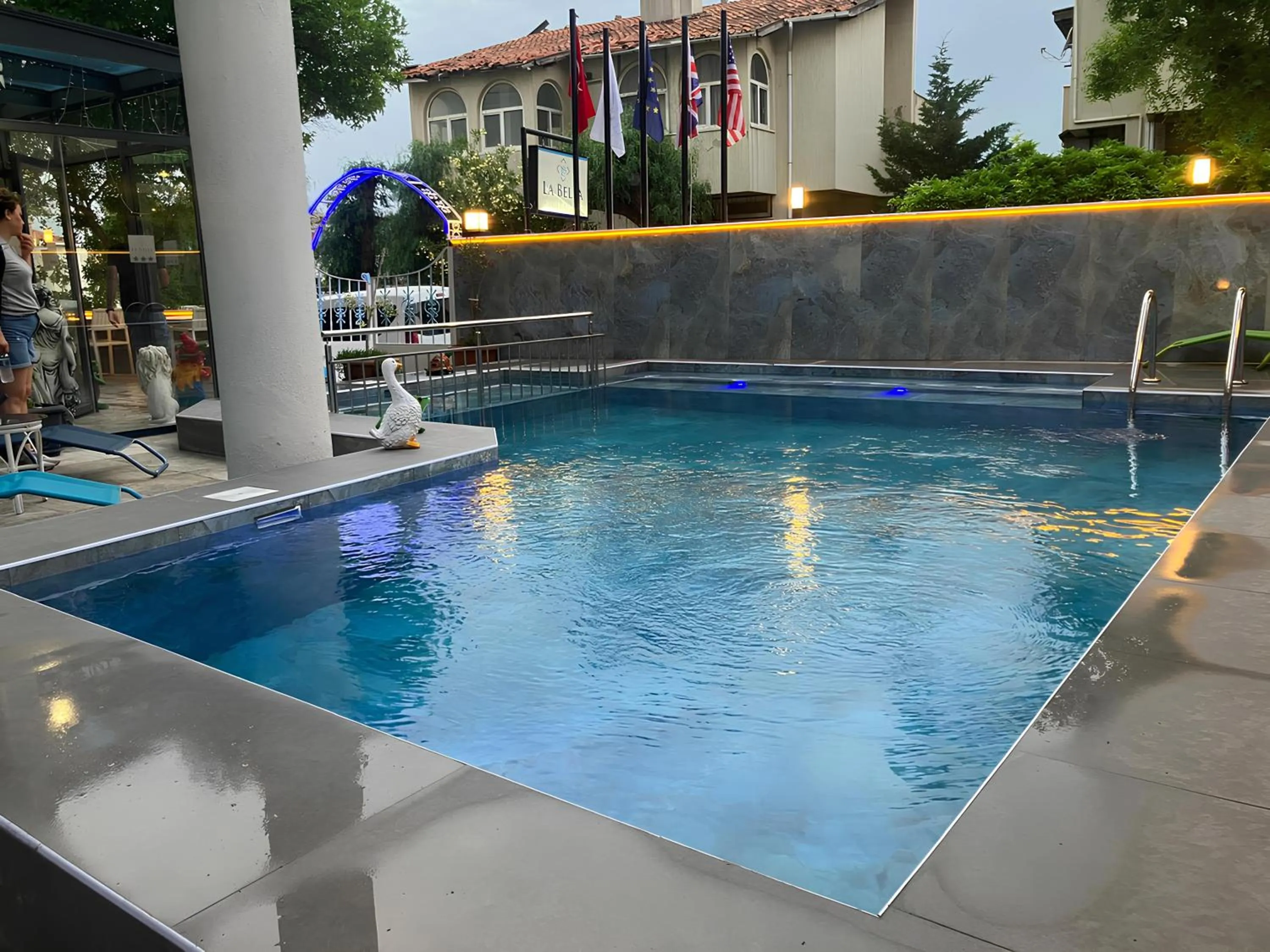 Swimming pool in La Bella Suit Otel