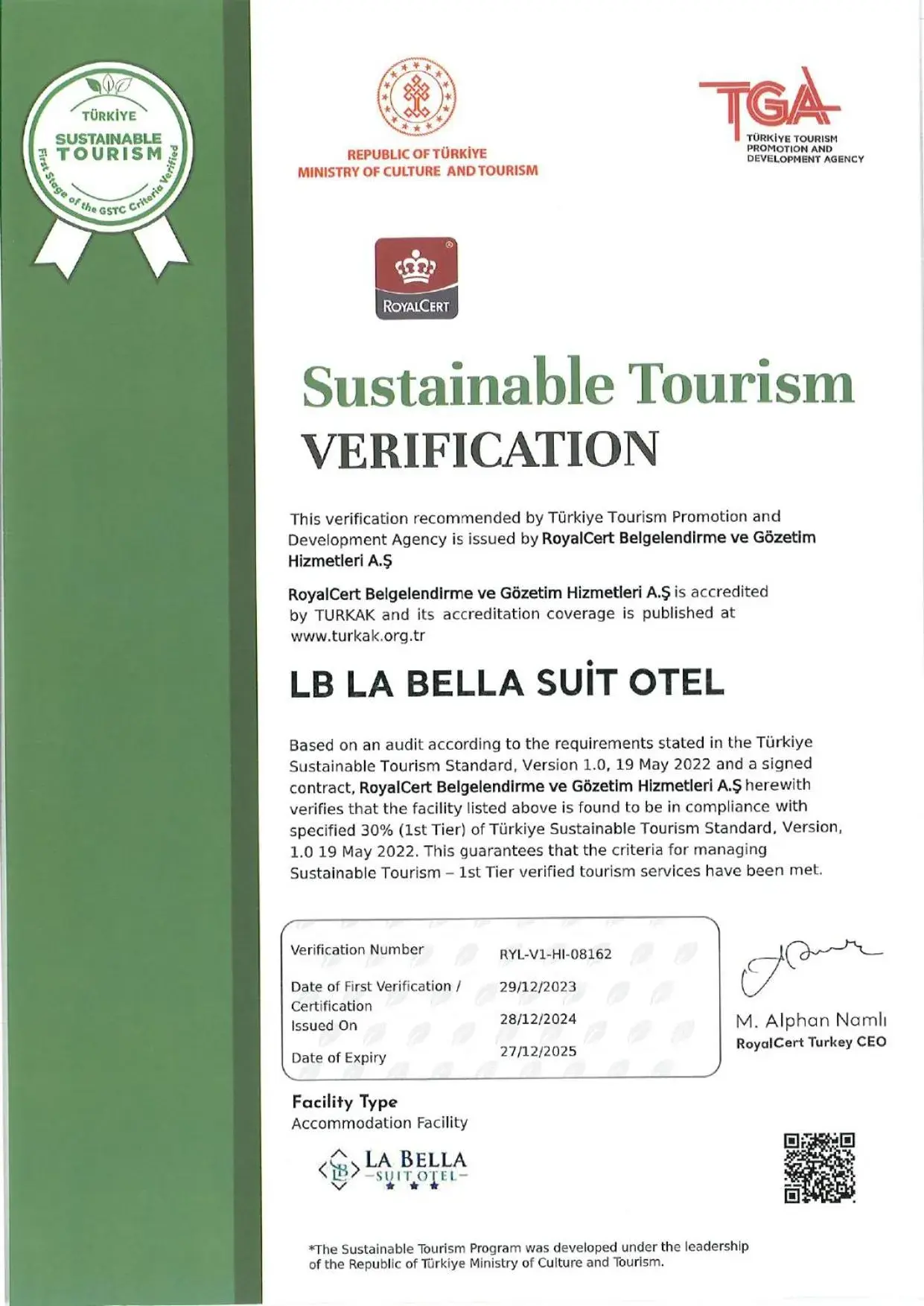 Property building in La Bella Suit Otel Property building in La Bella Suit Otel