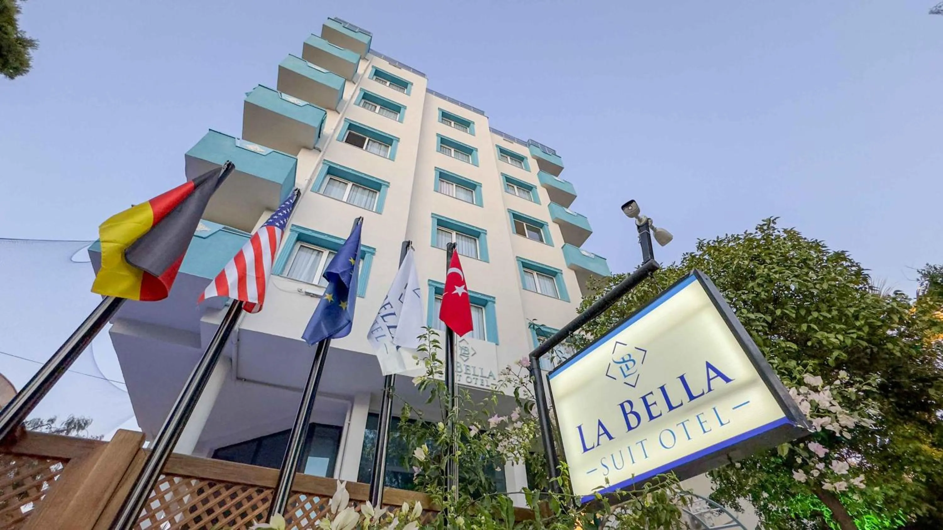 Property building in La Bella Suit Otel