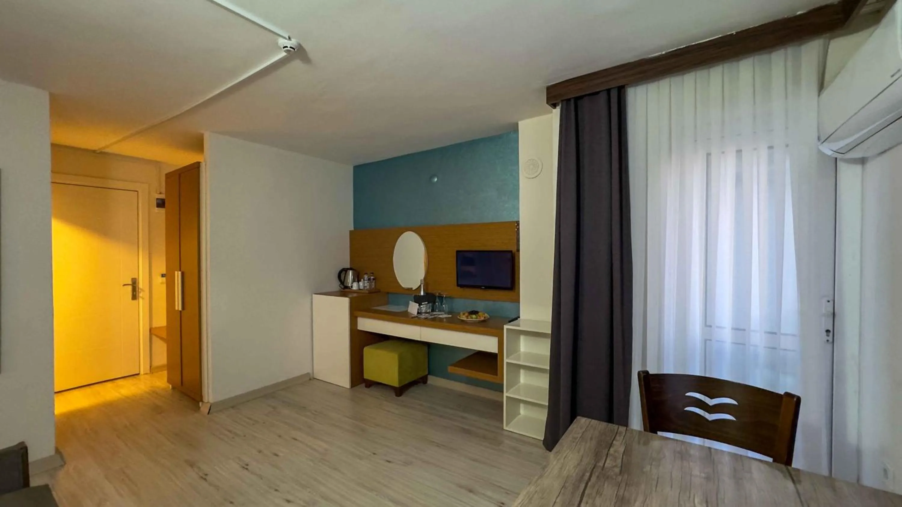 TV and multimedia, Bed in La Bella Suit Otel