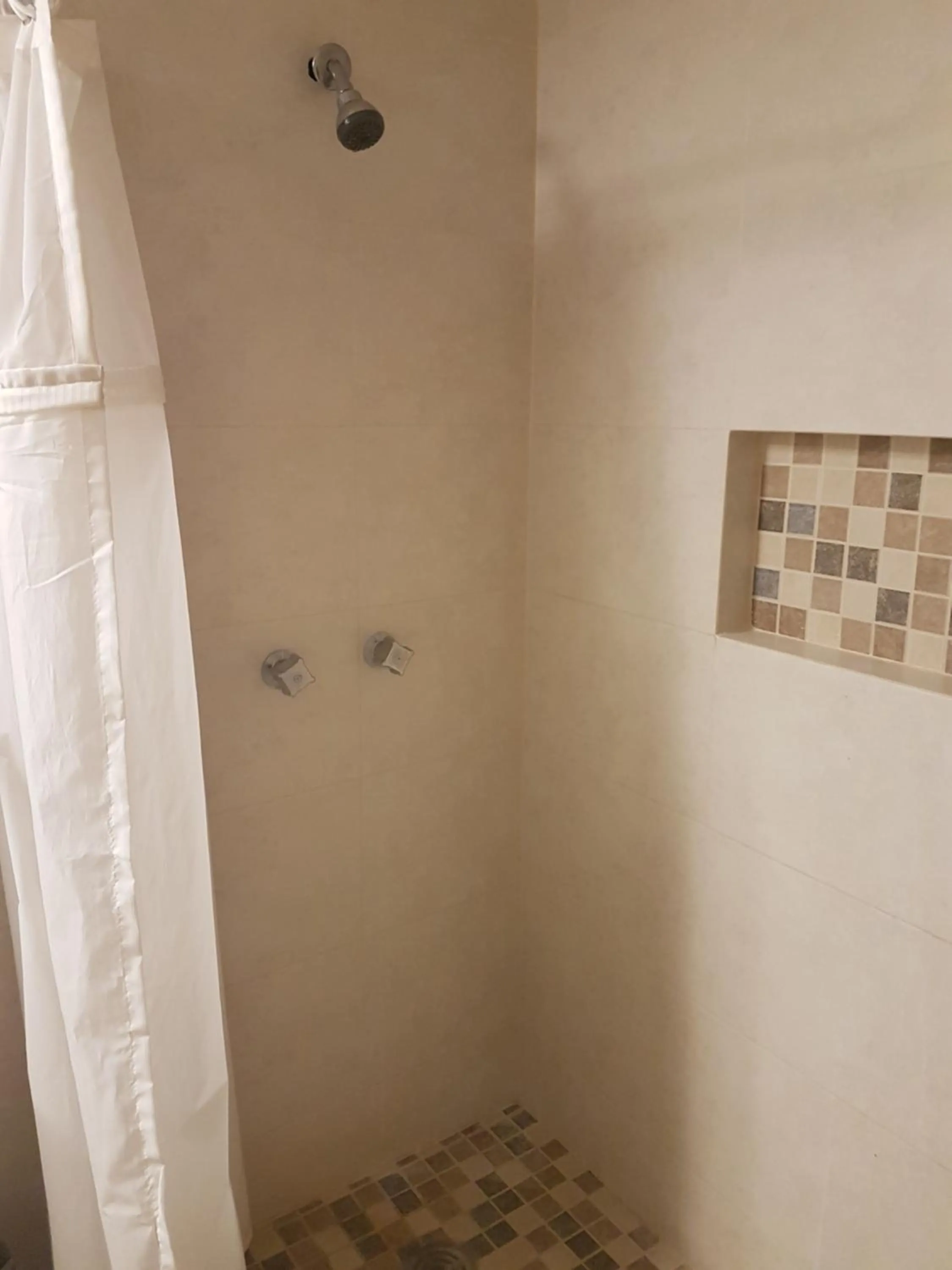 Shower in Hotel Las Pergolas