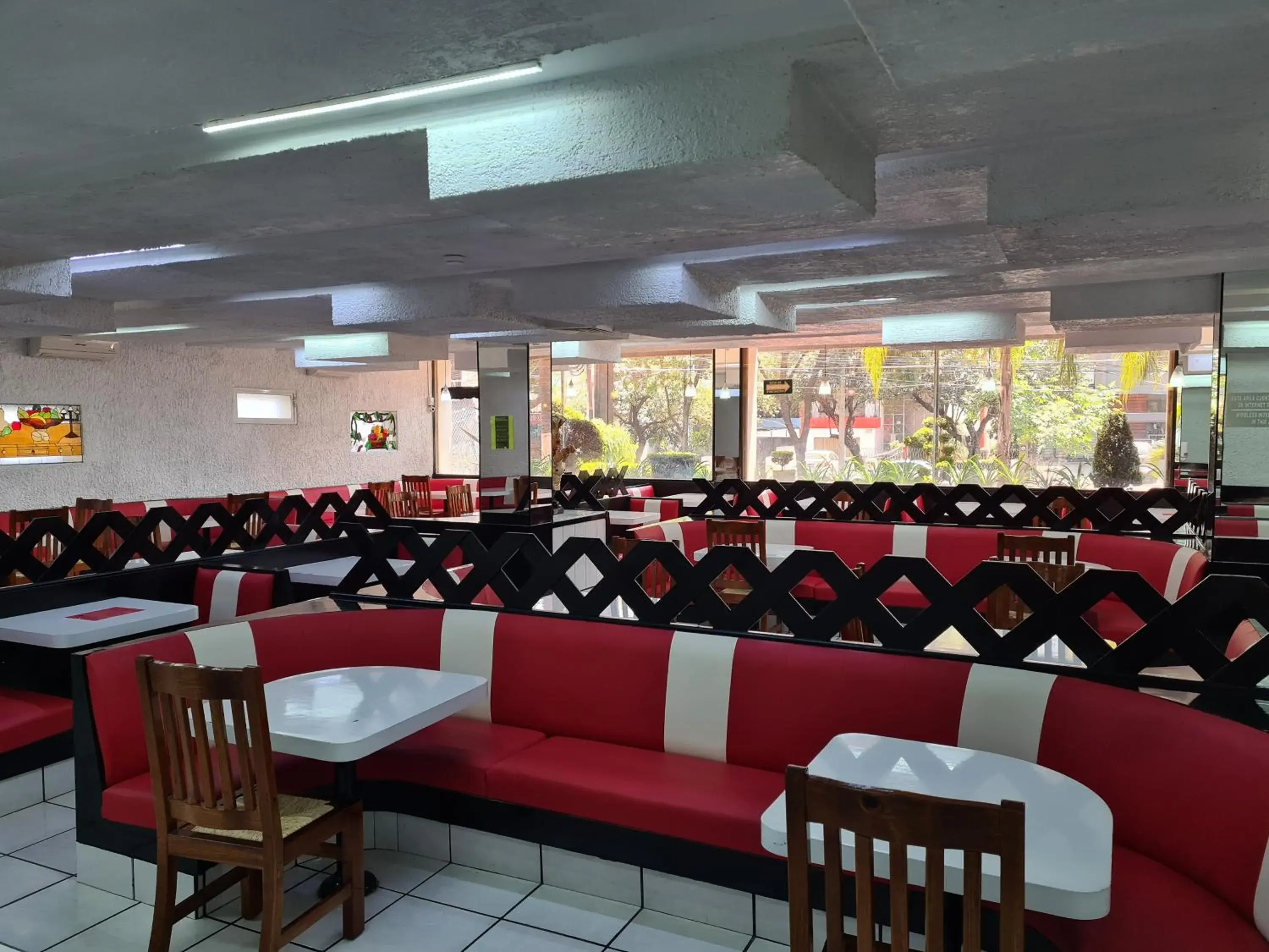 Restaurant/places to eat in Hotel Las Pergolas Restaurant/places to eat in Hotel Las Pergolas