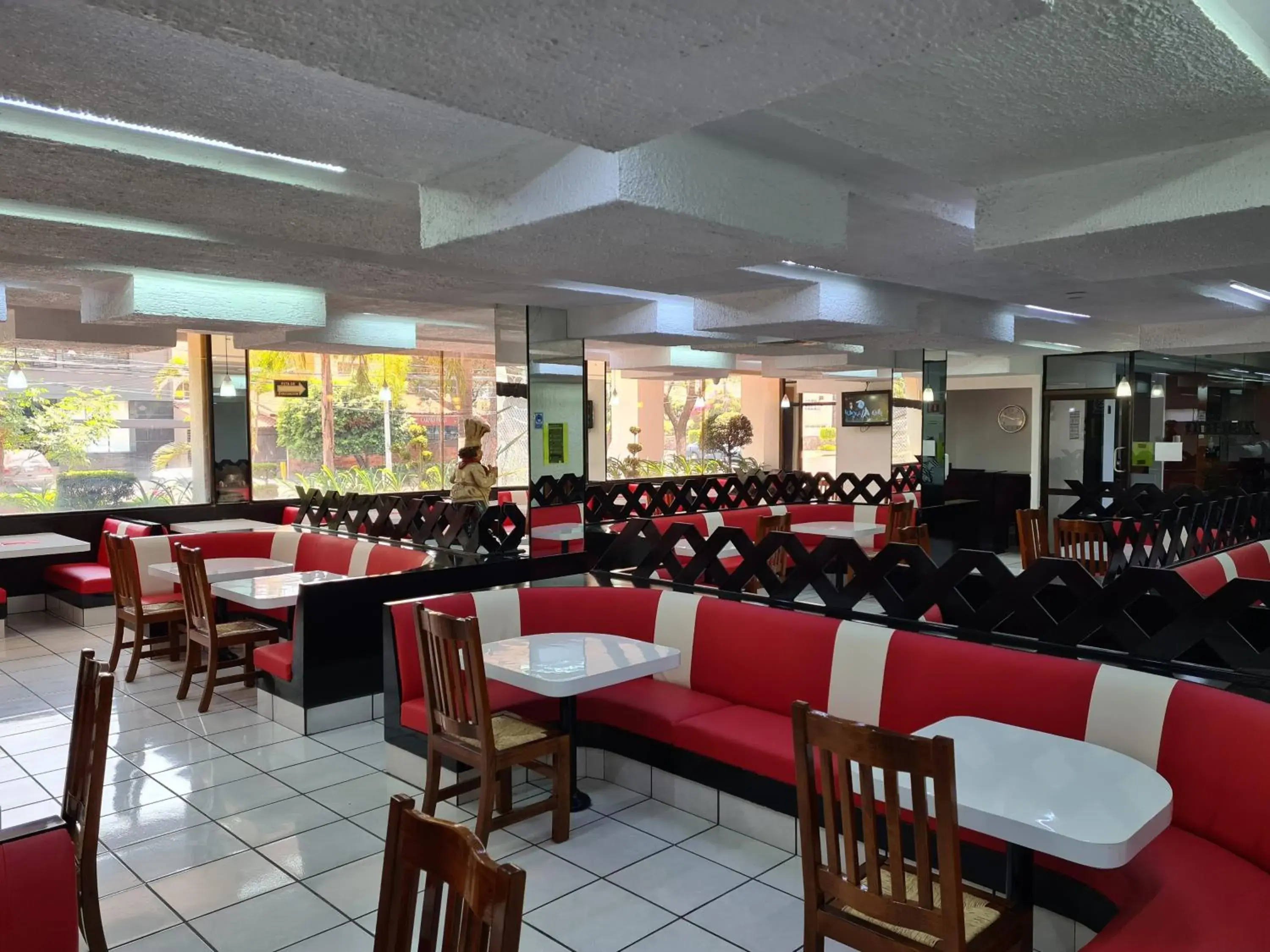 Restaurant/places to eat in Hotel Las Pergolas Restaurant/places to eat in Hotel Las Pergolas