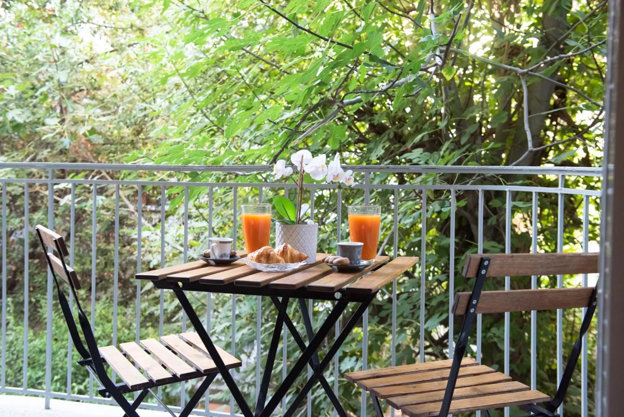 Balcony/Terrace in Blue Ark Acropolis Light