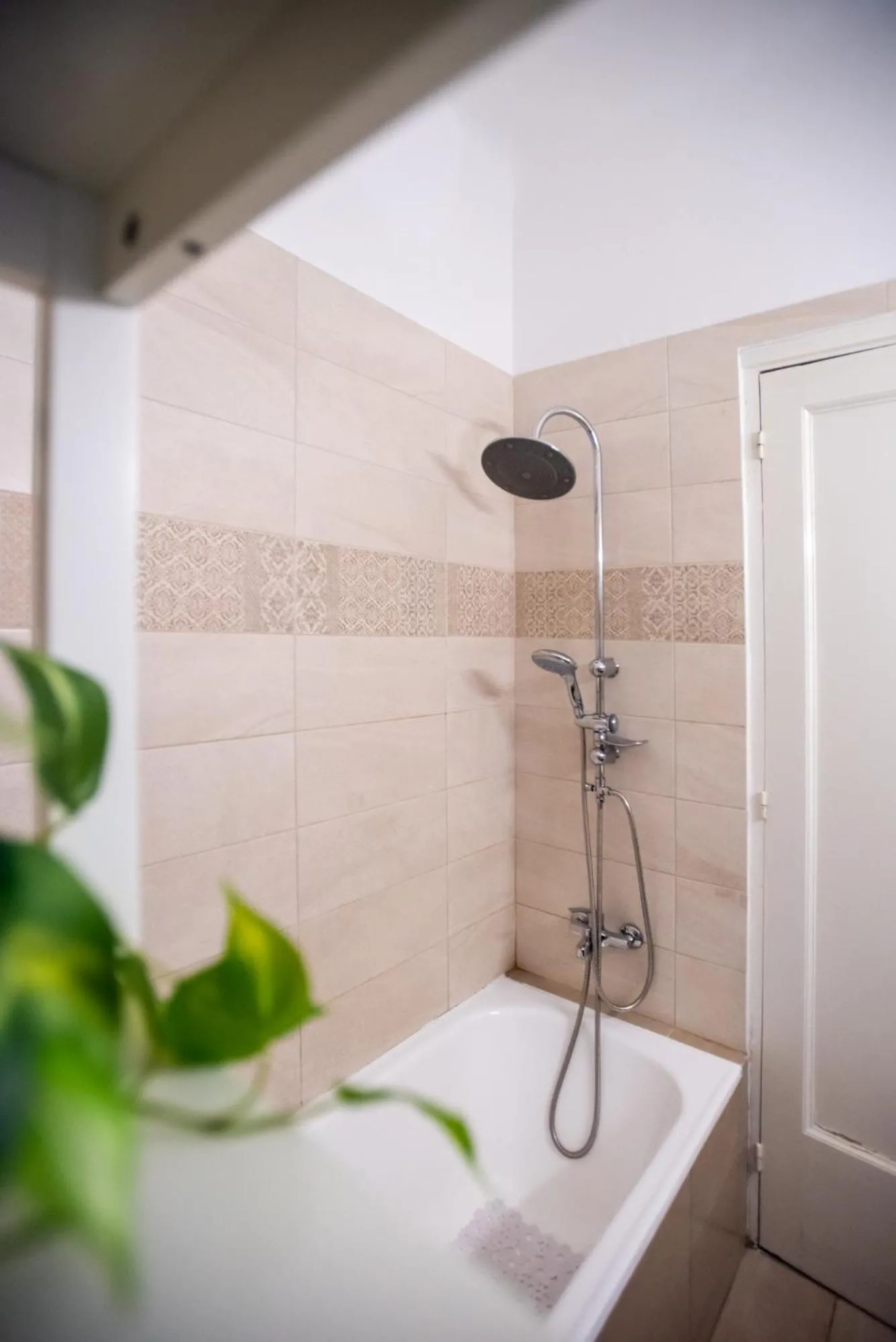 Bathroom in Blue Ark Acropolis Light