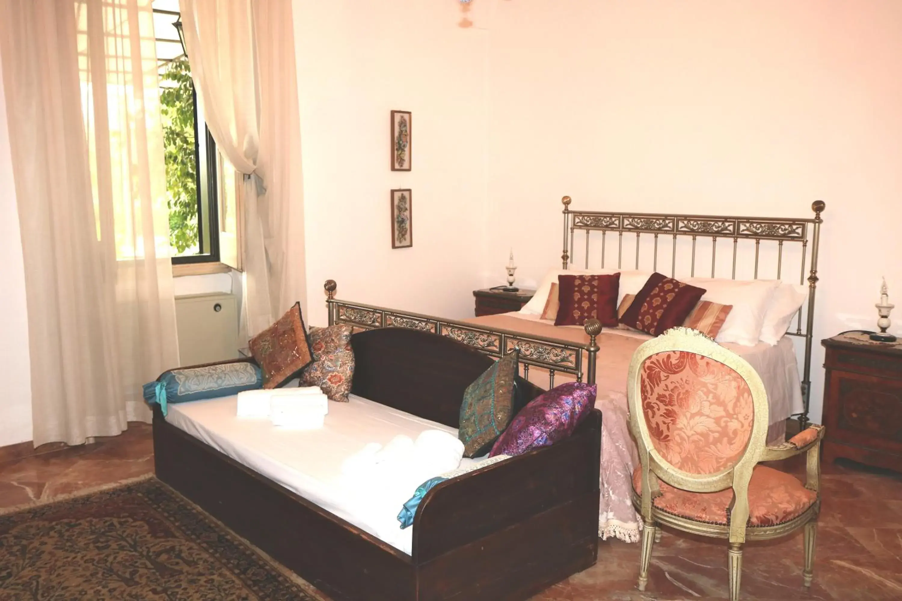 Double Room with Private Bathroom in B&B Il Giardino di Paola Double Room with Private Bathroom in B&B Il Giardino di Paola