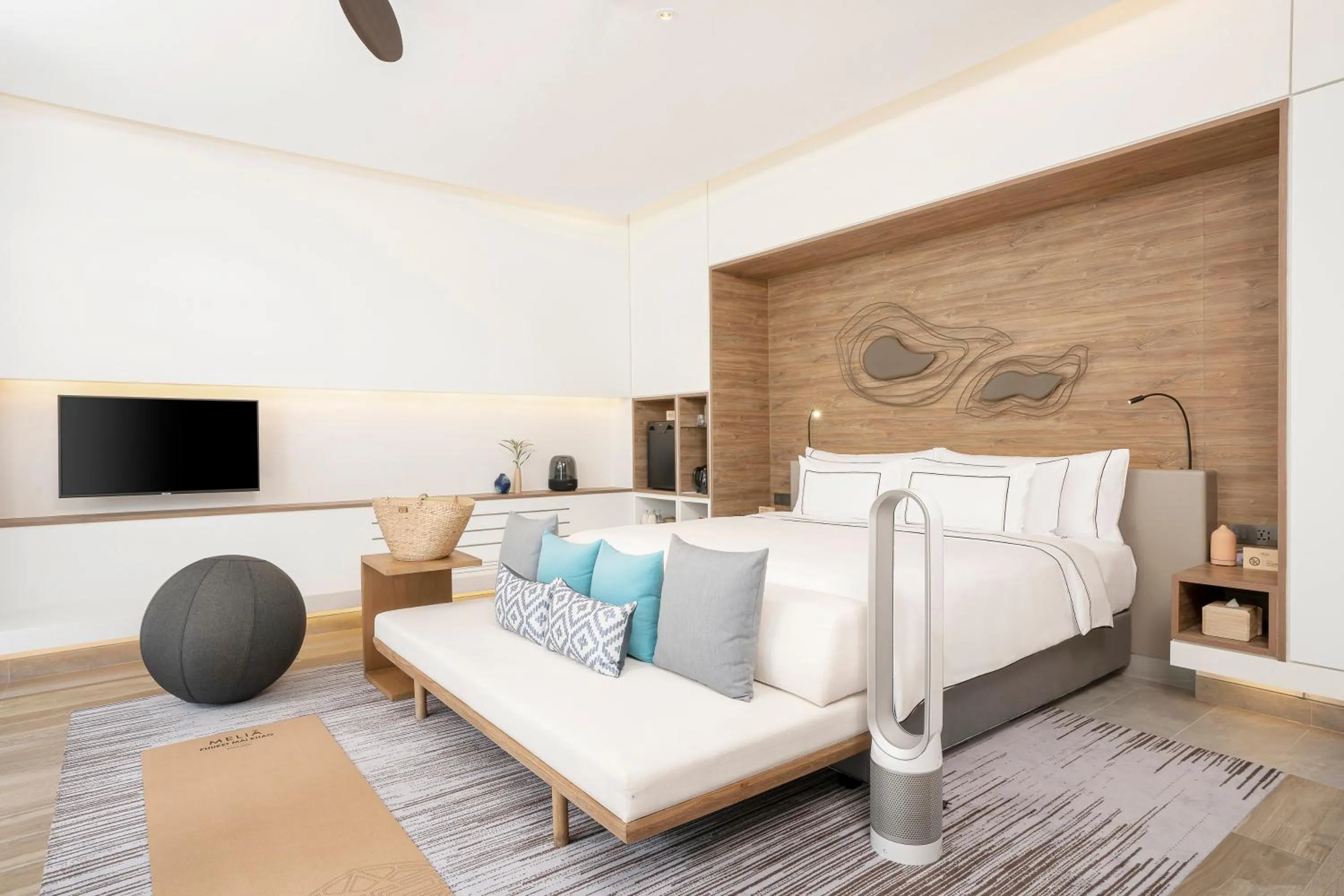 Bed in Meliá Phuket Mai Khao