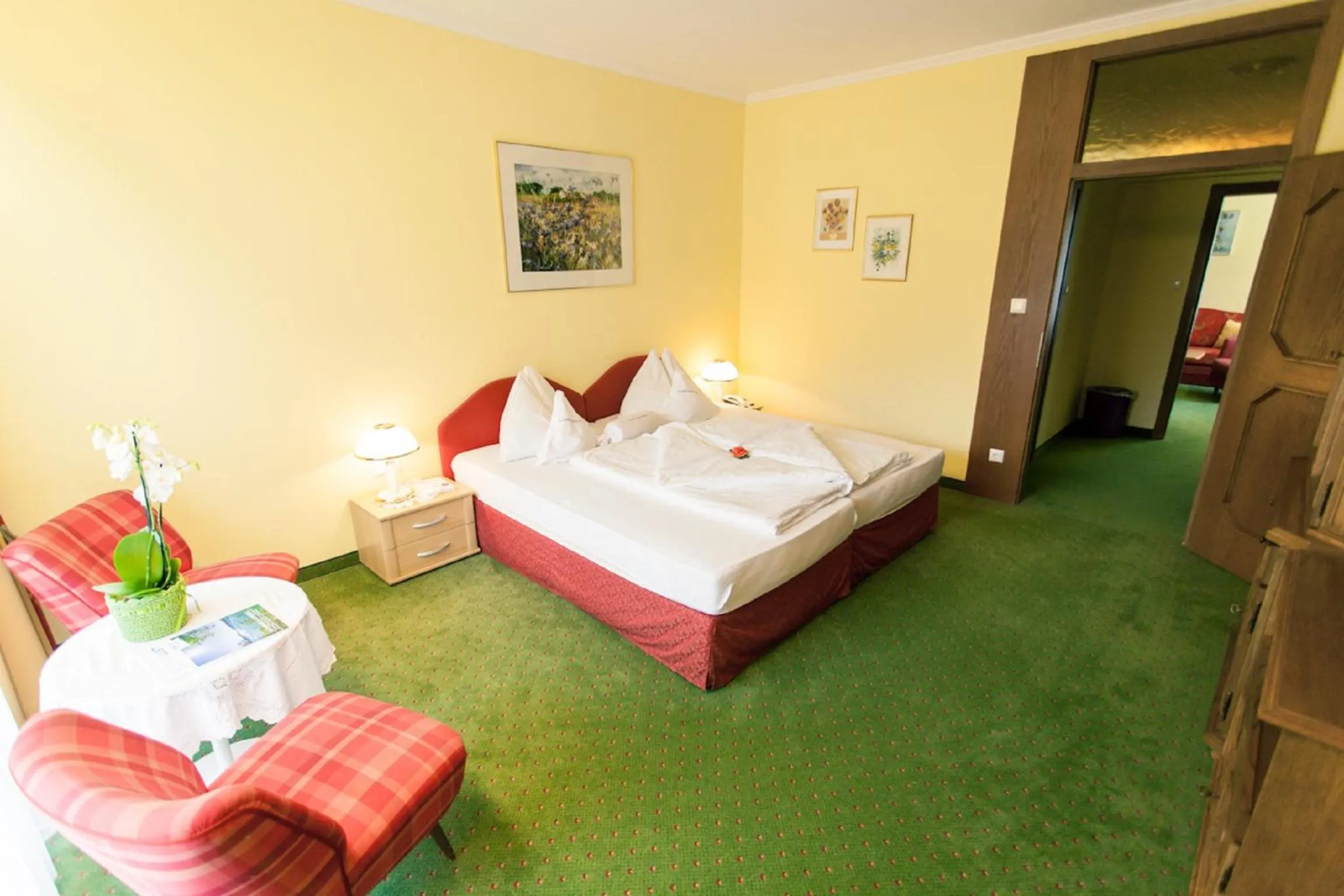 Photo of the whole room, Bed in Kolmhof