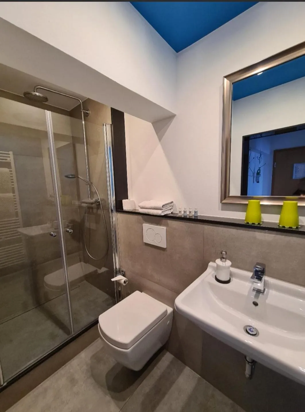 Bathroom in Hotel Aleo