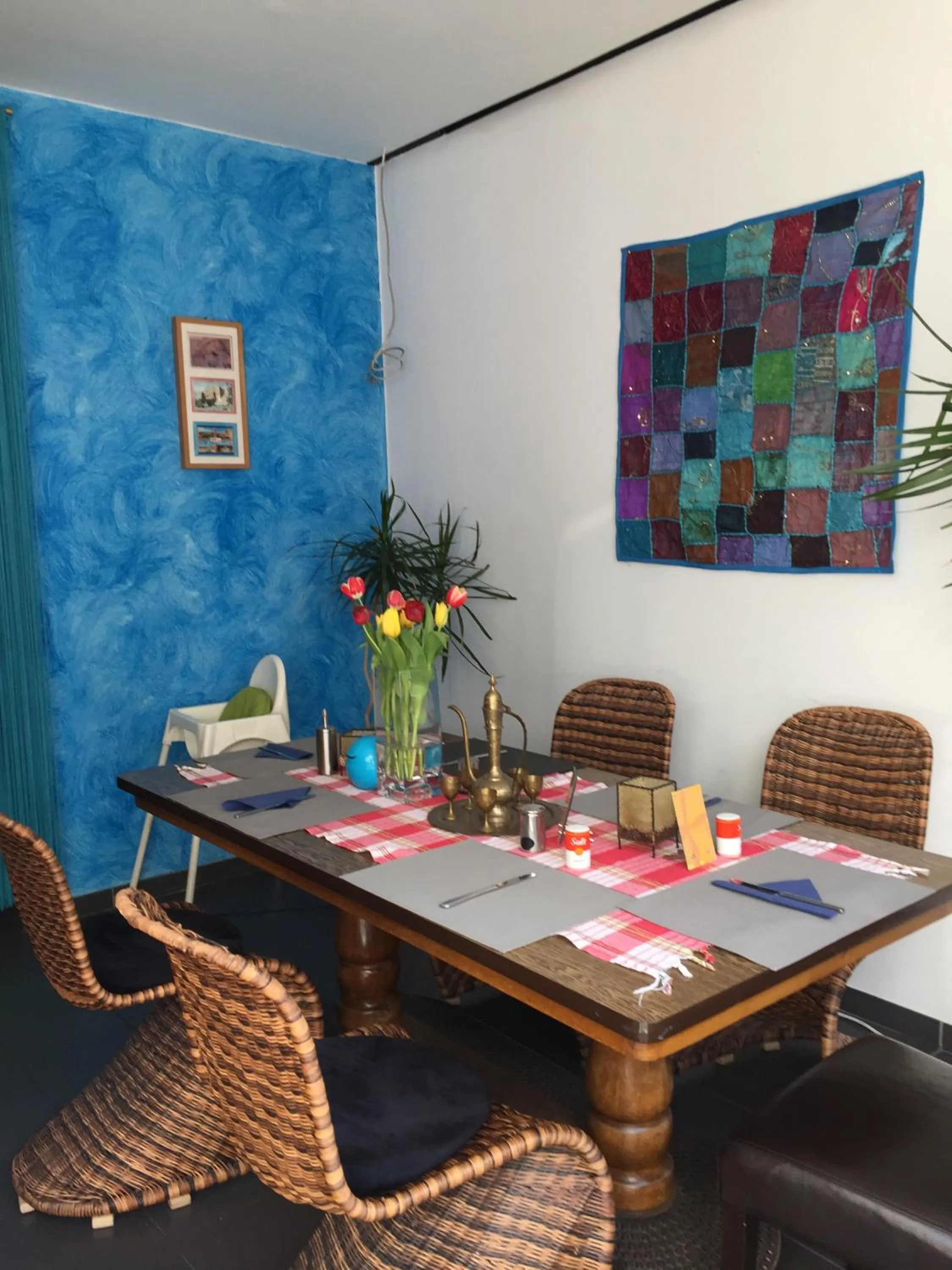 Restaurant/places to eat in Hotel Aleo