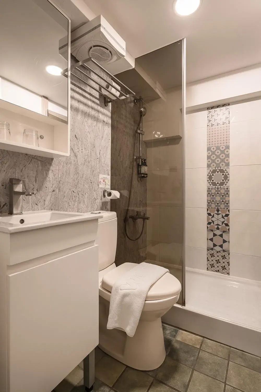 Standard Twin Room without Window in Tainanwow Standard Twin Room without Window in Tainanwow