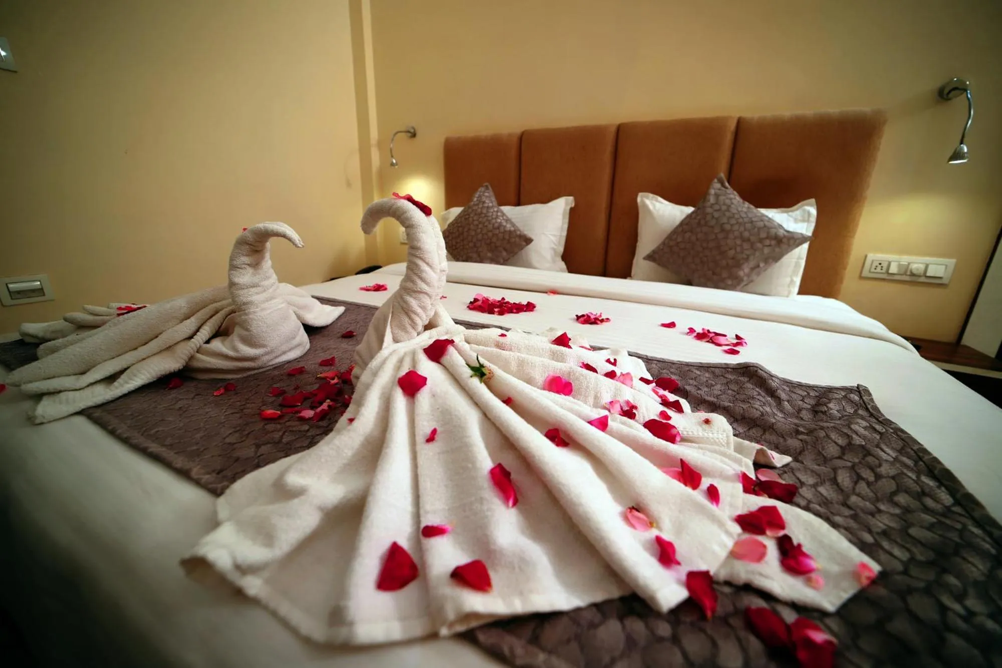 Bed in The Grand Jabalpur