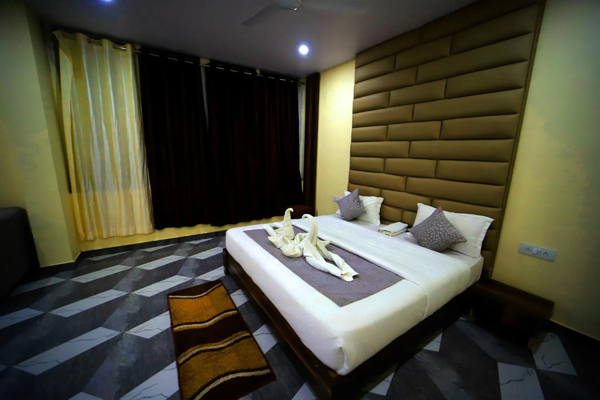 Bed in The Grand Jabalpur