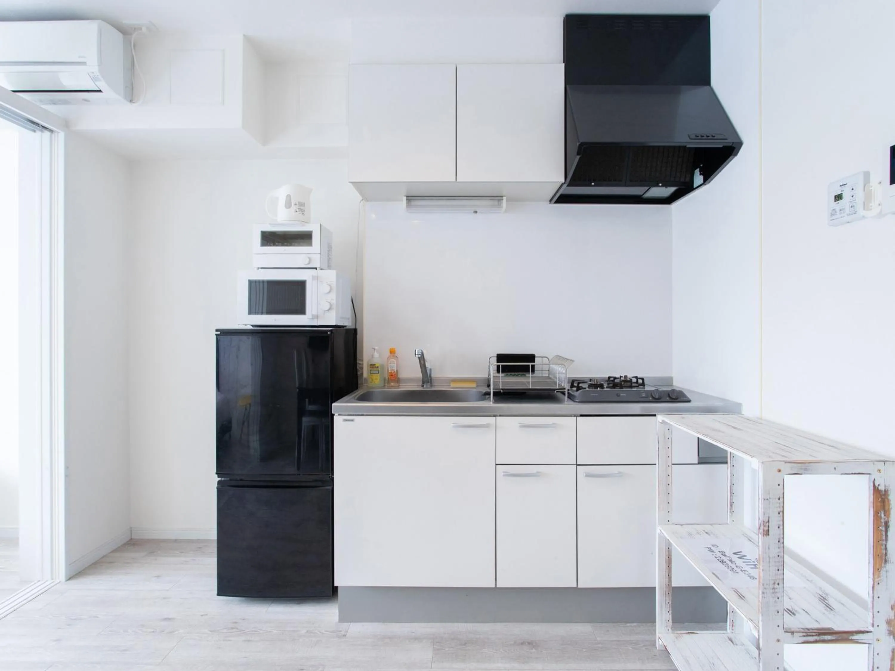 Kitchen or kitchenette in Reality Hakata 2