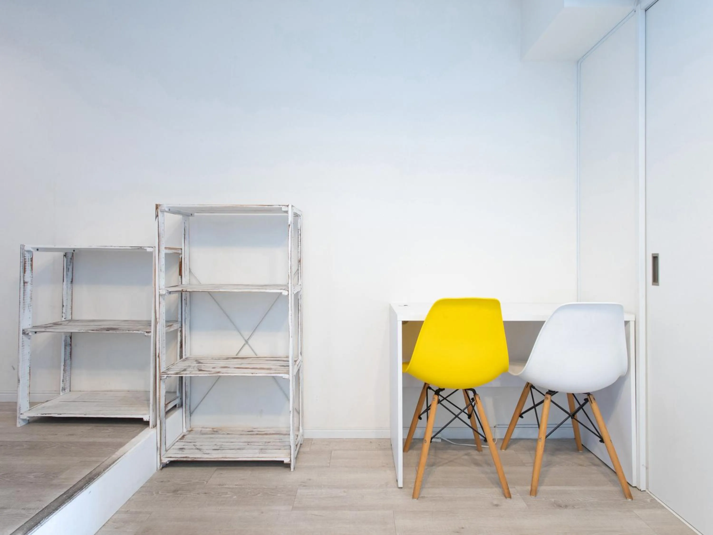 Seating area in Reality Hakata 2