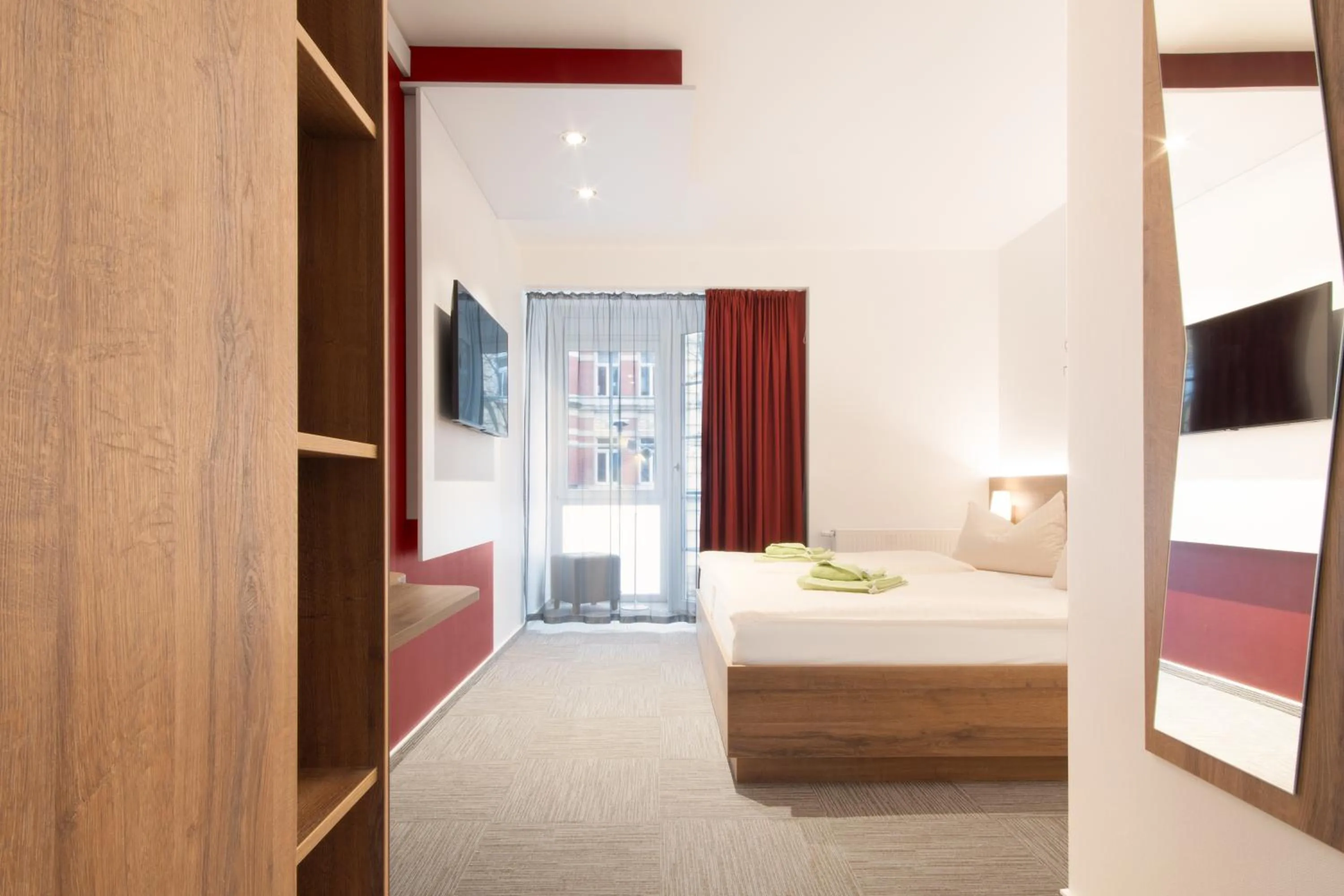 Photo of the whole room, Bed in Hotel Wettiner Hof