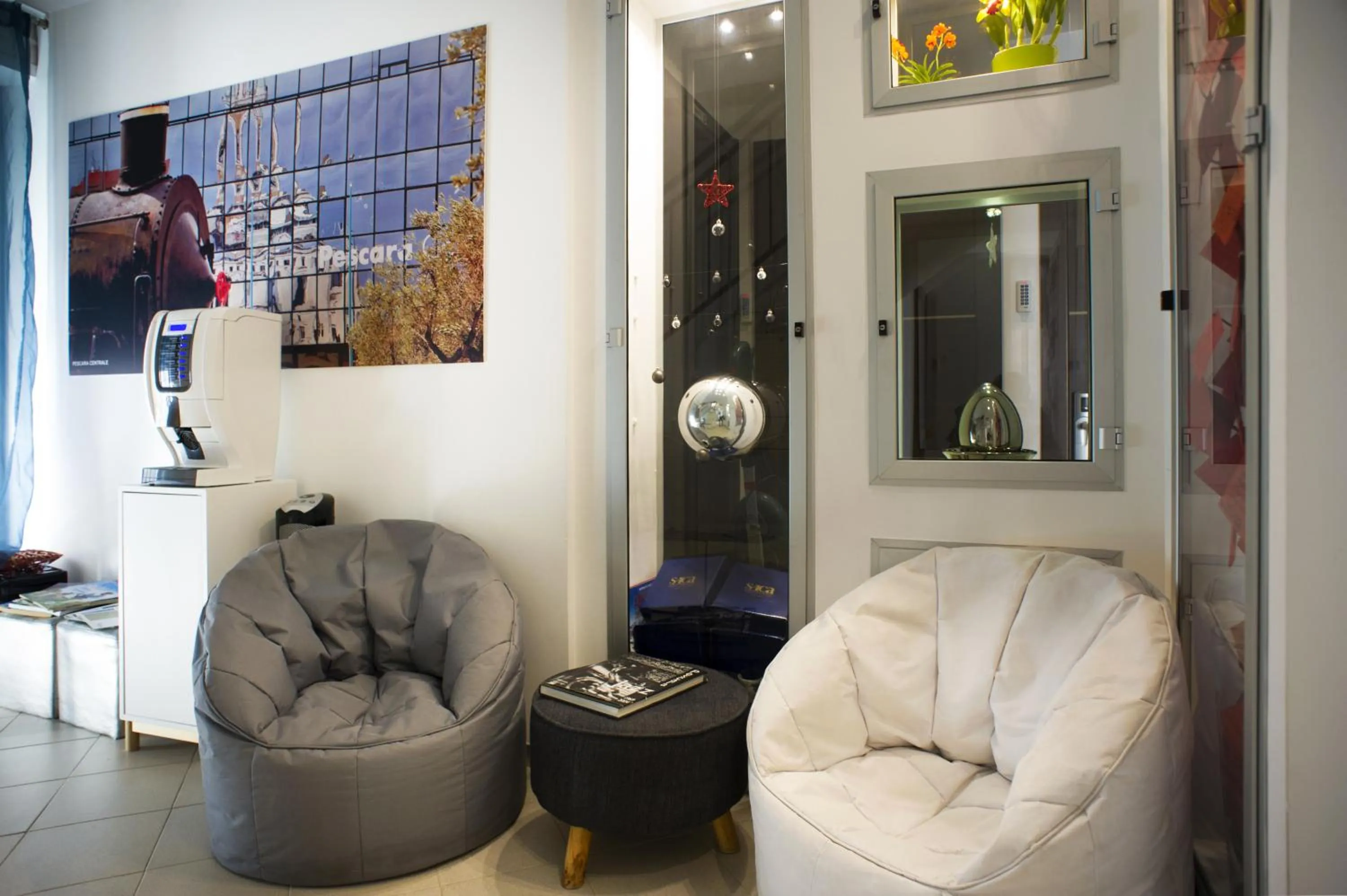 Lobby or reception in New Pescara City b&b