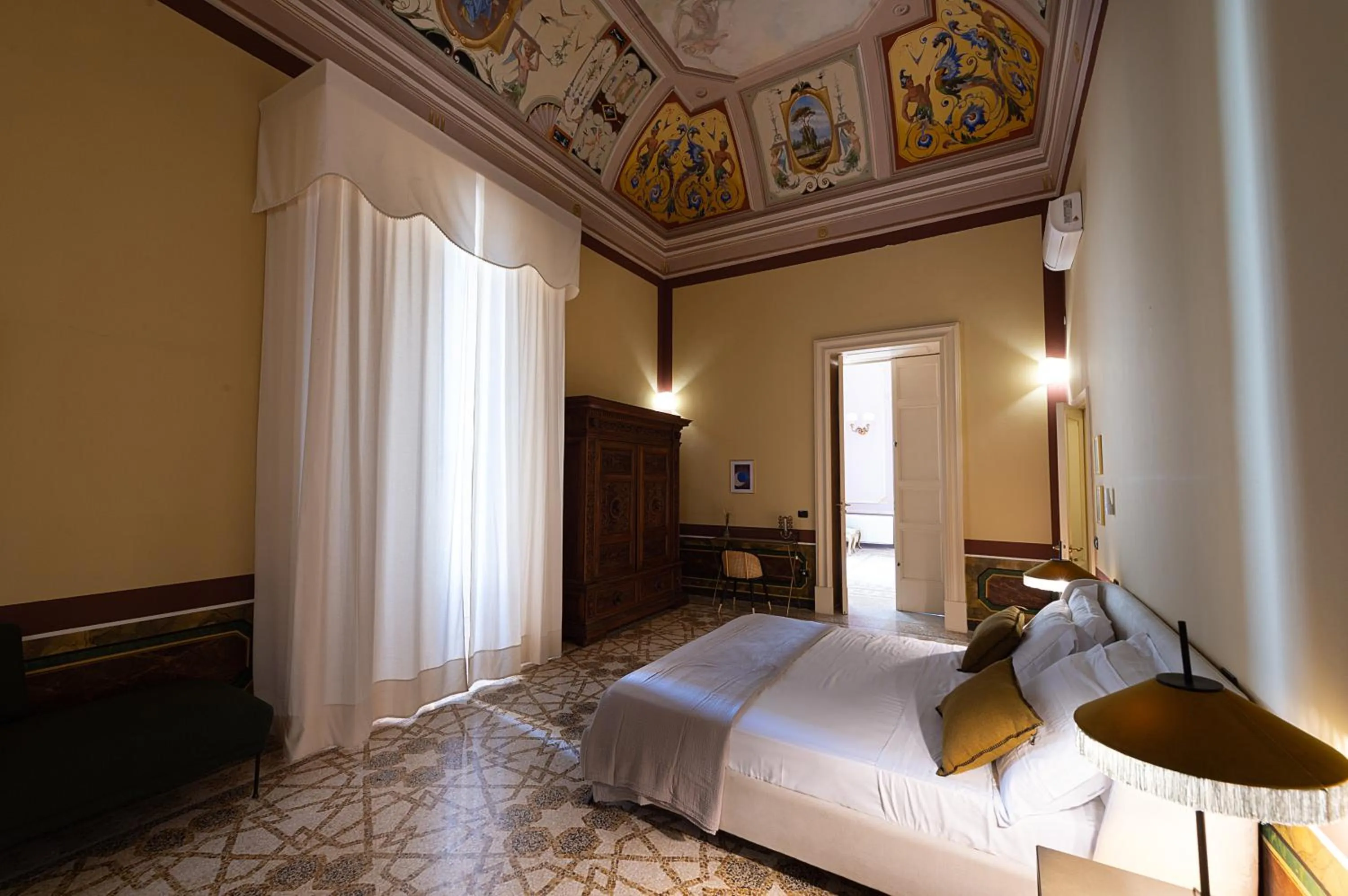 Photo of the whole room, Bed in Palazzo Francesco Grassi