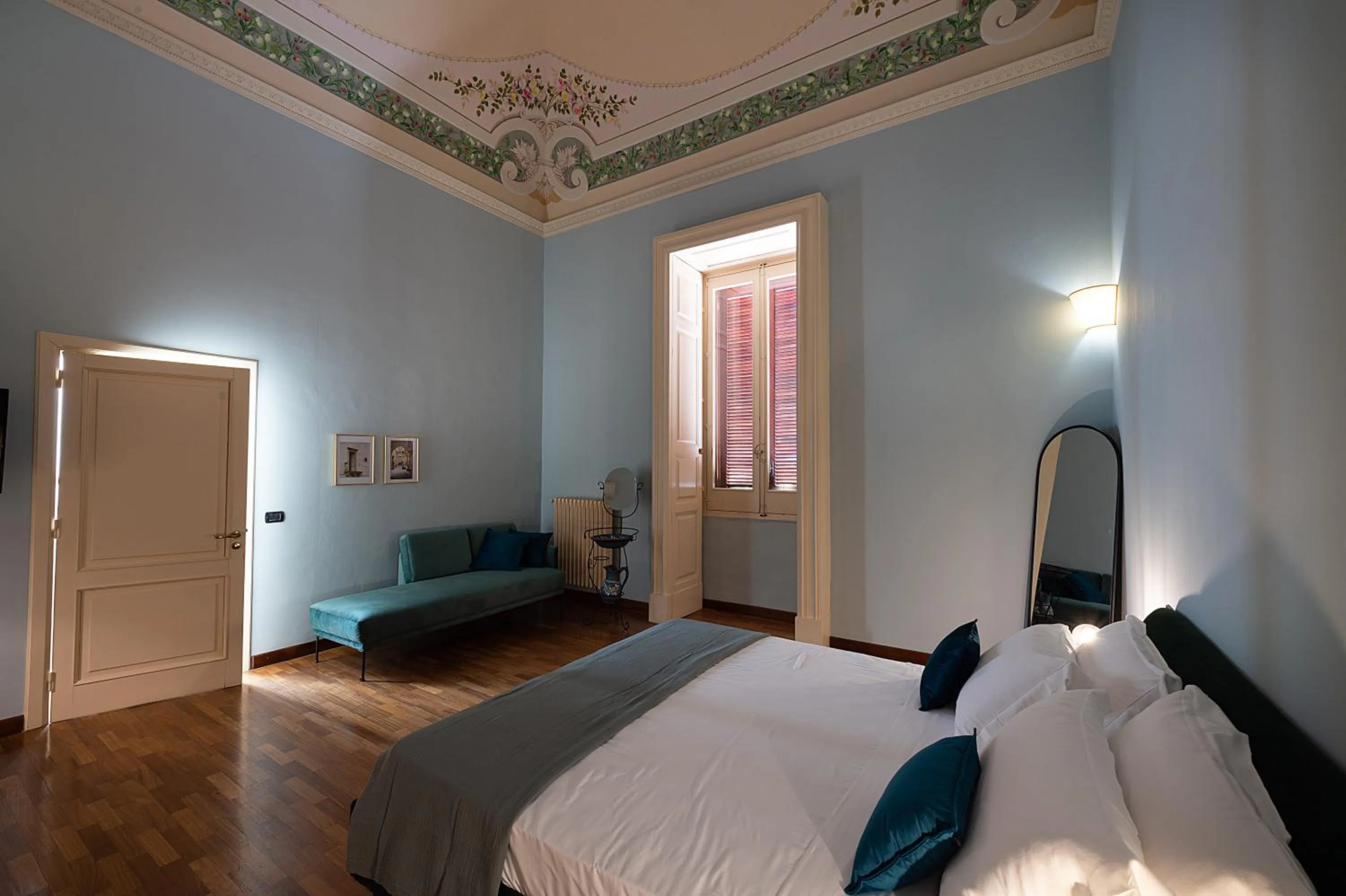 Photo of the whole room, Bed in Palazzo Francesco Grassi