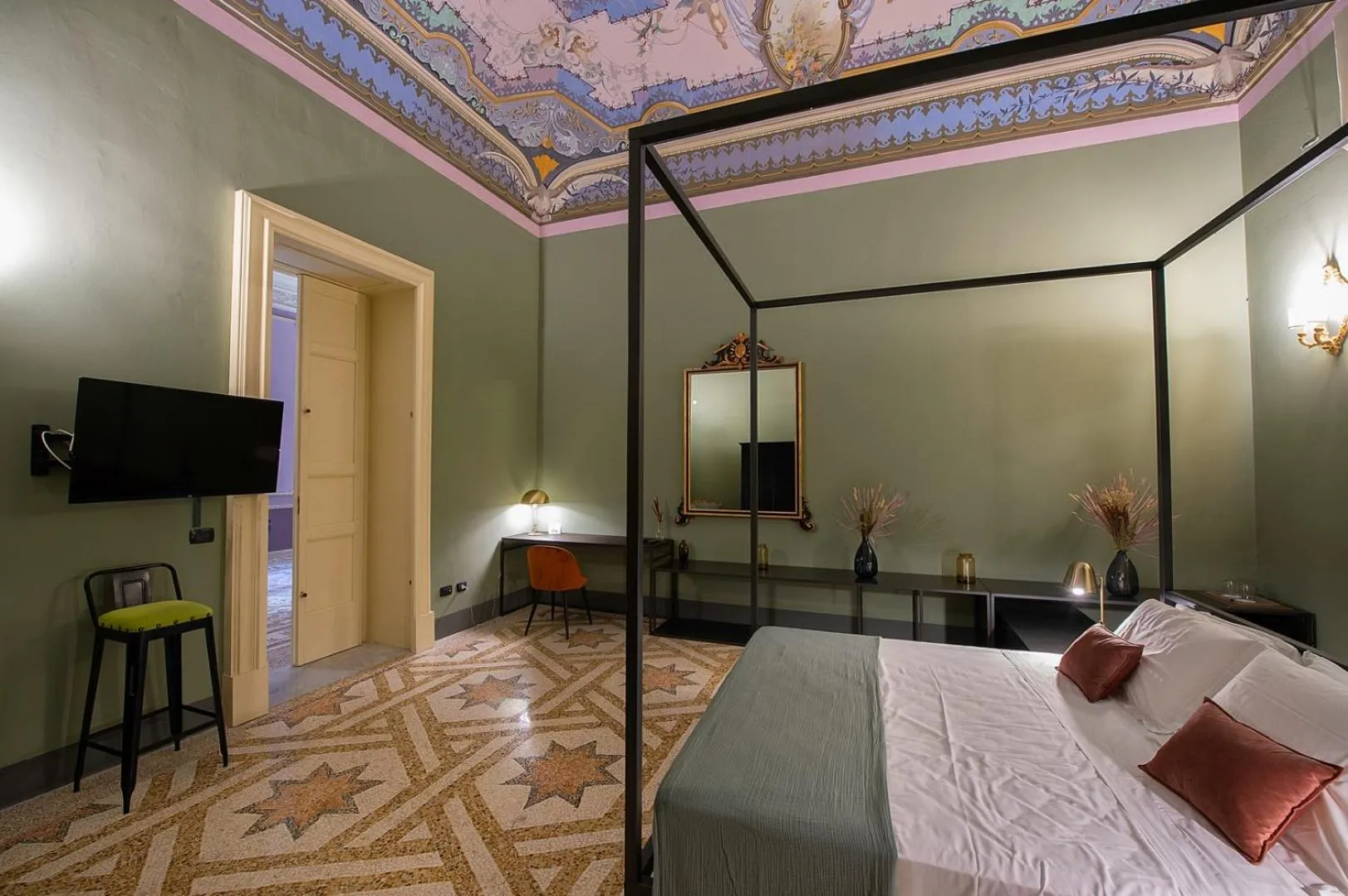 Photo of the whole room, Bed in Palazzo Francesco Grassi