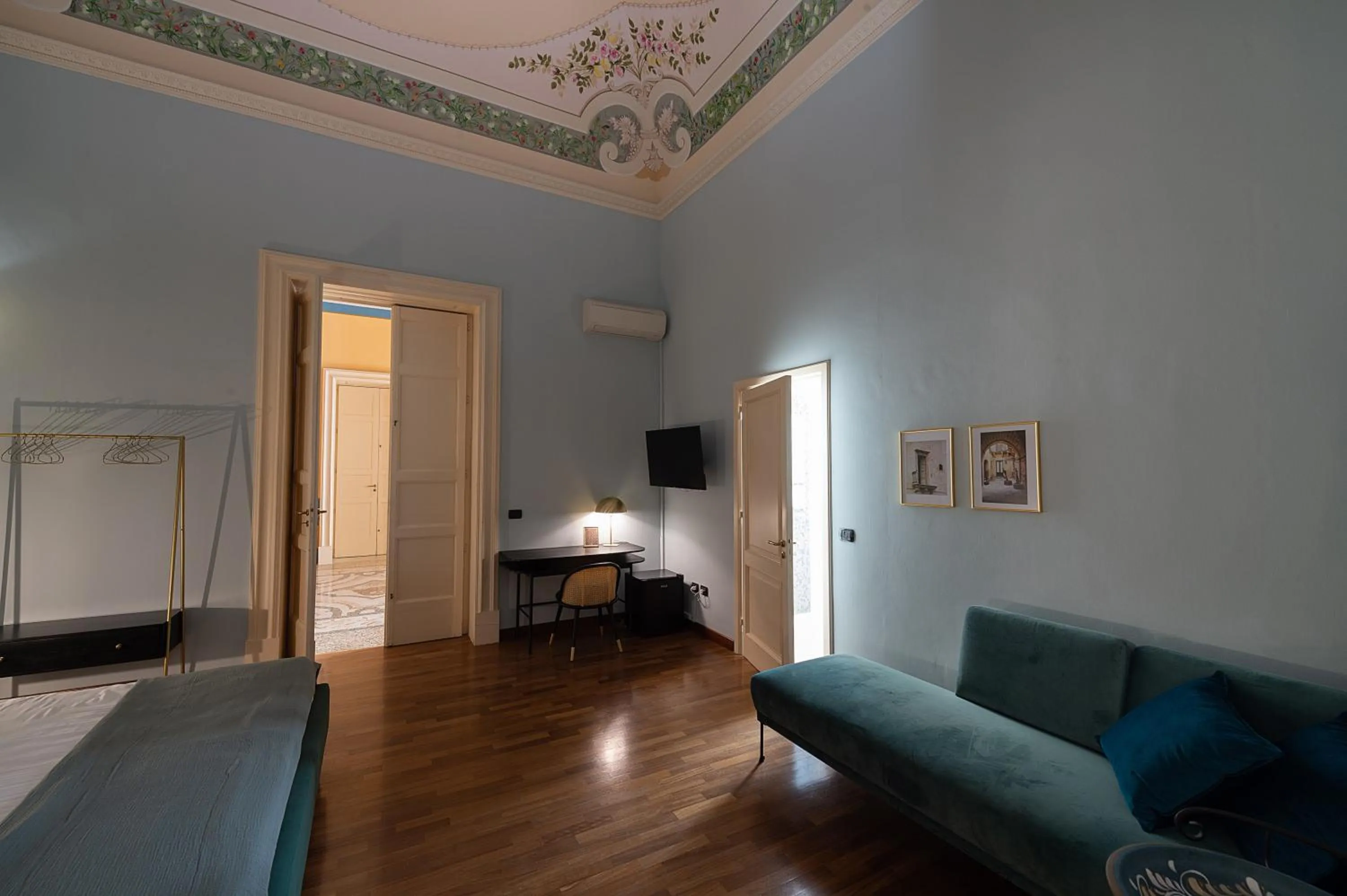Bedroom in Palazzo Francesco Grassi