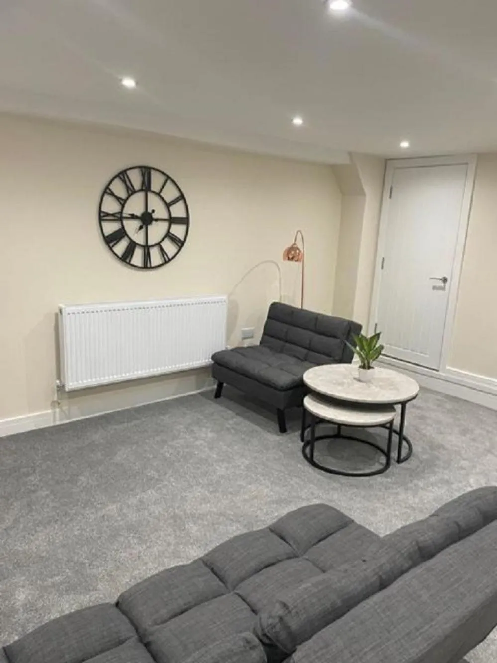Bedroom, Seating Area in Seaview Luxury Apartments