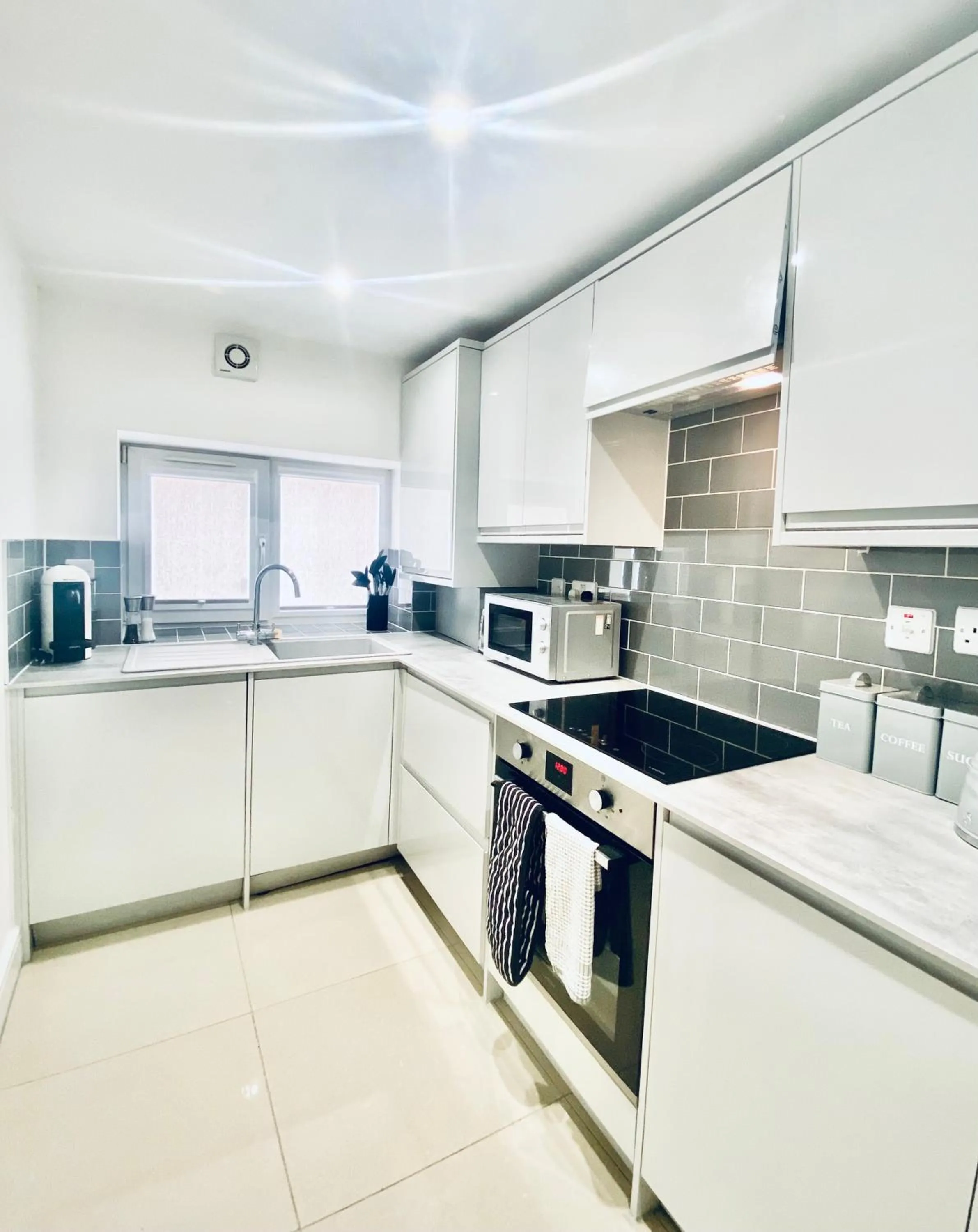 Kitchen or kitchenette, Kitchen/Kitchenette in Seaview Luxury Apartments