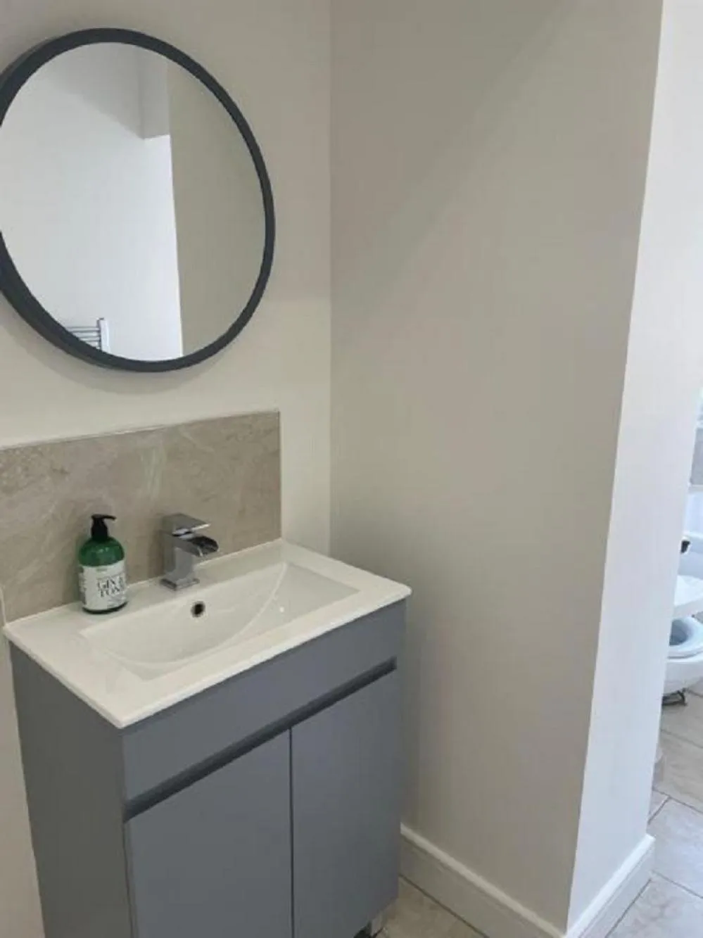 Bedroom, Bathroom in Seaview Luxury Apartments