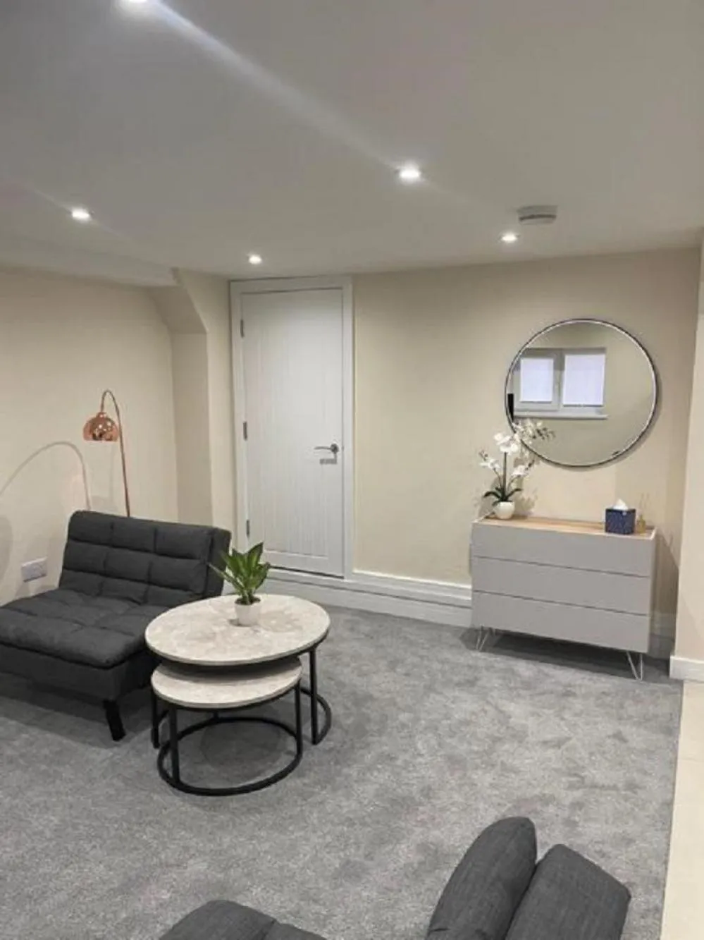 Bedroom, Seating Area in Seaview Luxury Apartments