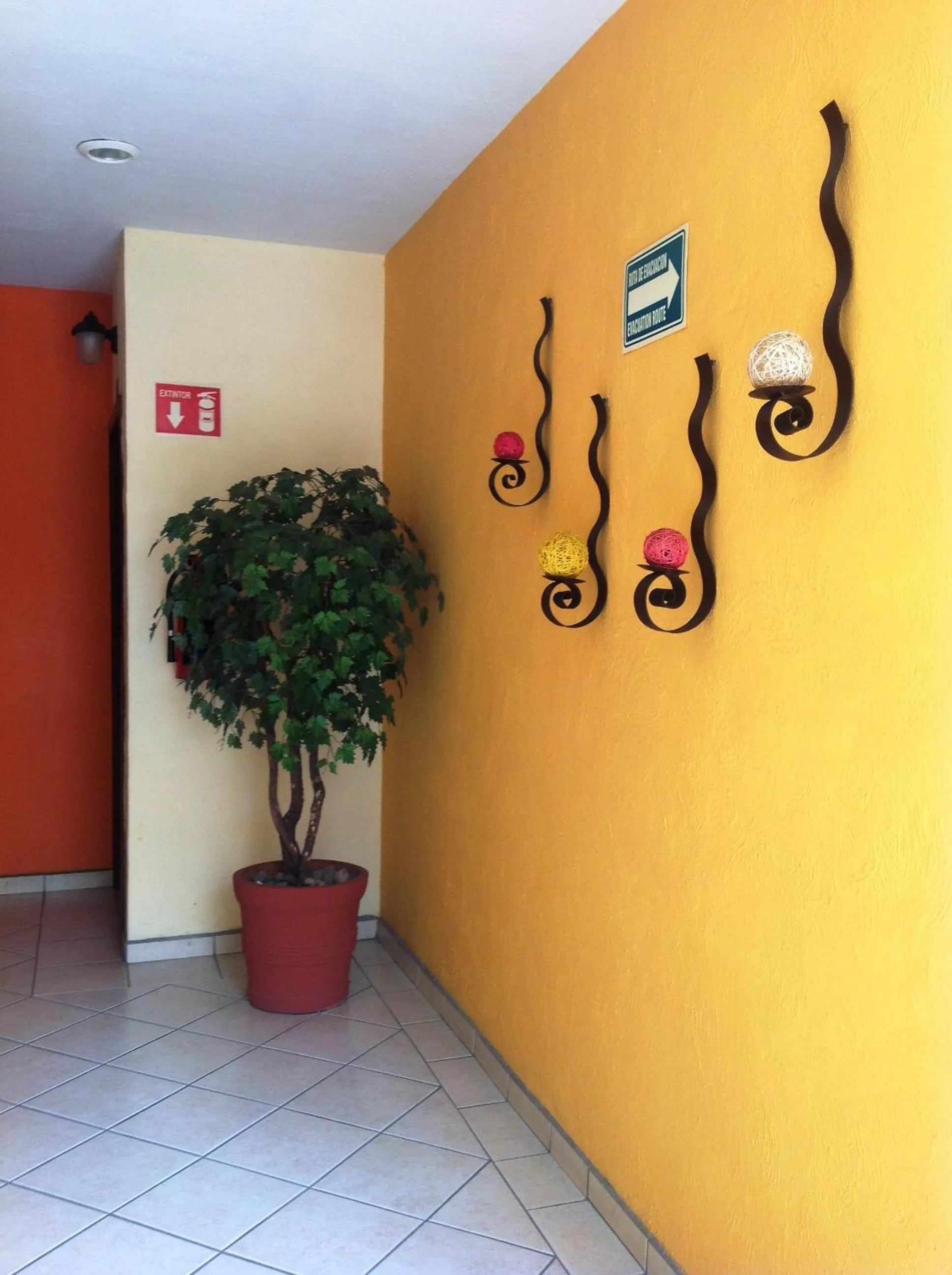 Property building in Plaza Jardin