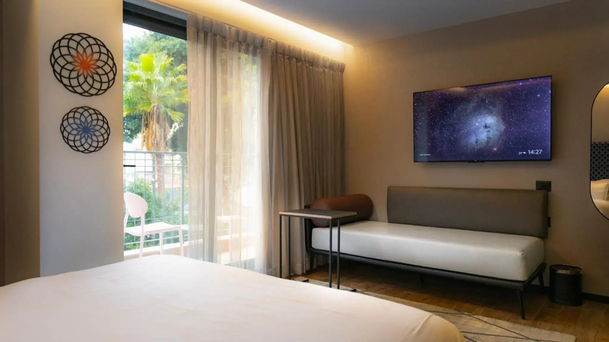 TV and multimedia, Bed in ABBA Hotel Tel Aviv-Yafo - Formerly Numa TV and multimedia, Bed in ABBA Hotel Tel Aviv-Yafo - Formerly Numa