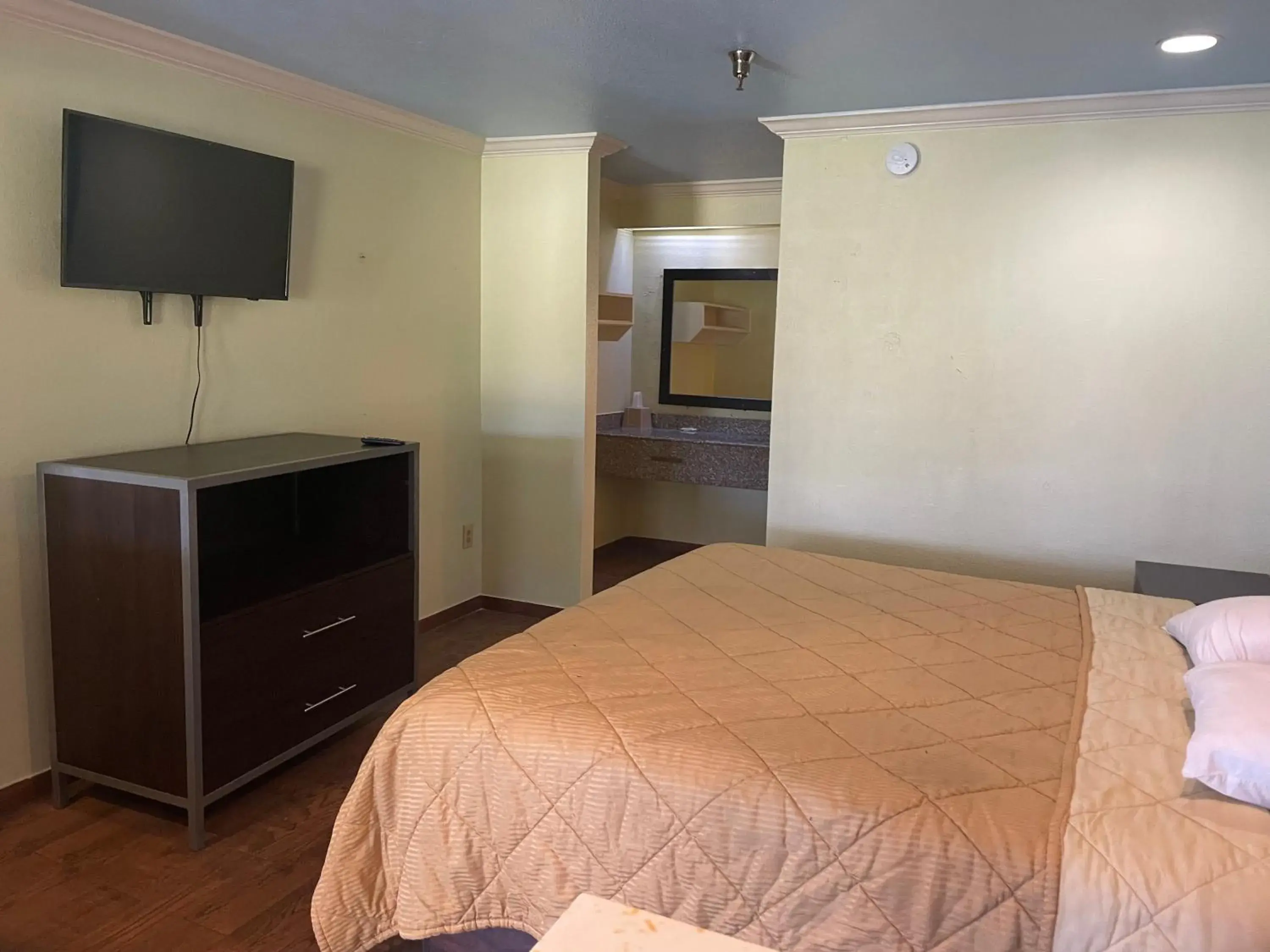 Budget Single Room - single occupancy in Mustang inn Budget Single Room - single occupancy in Mustang inn