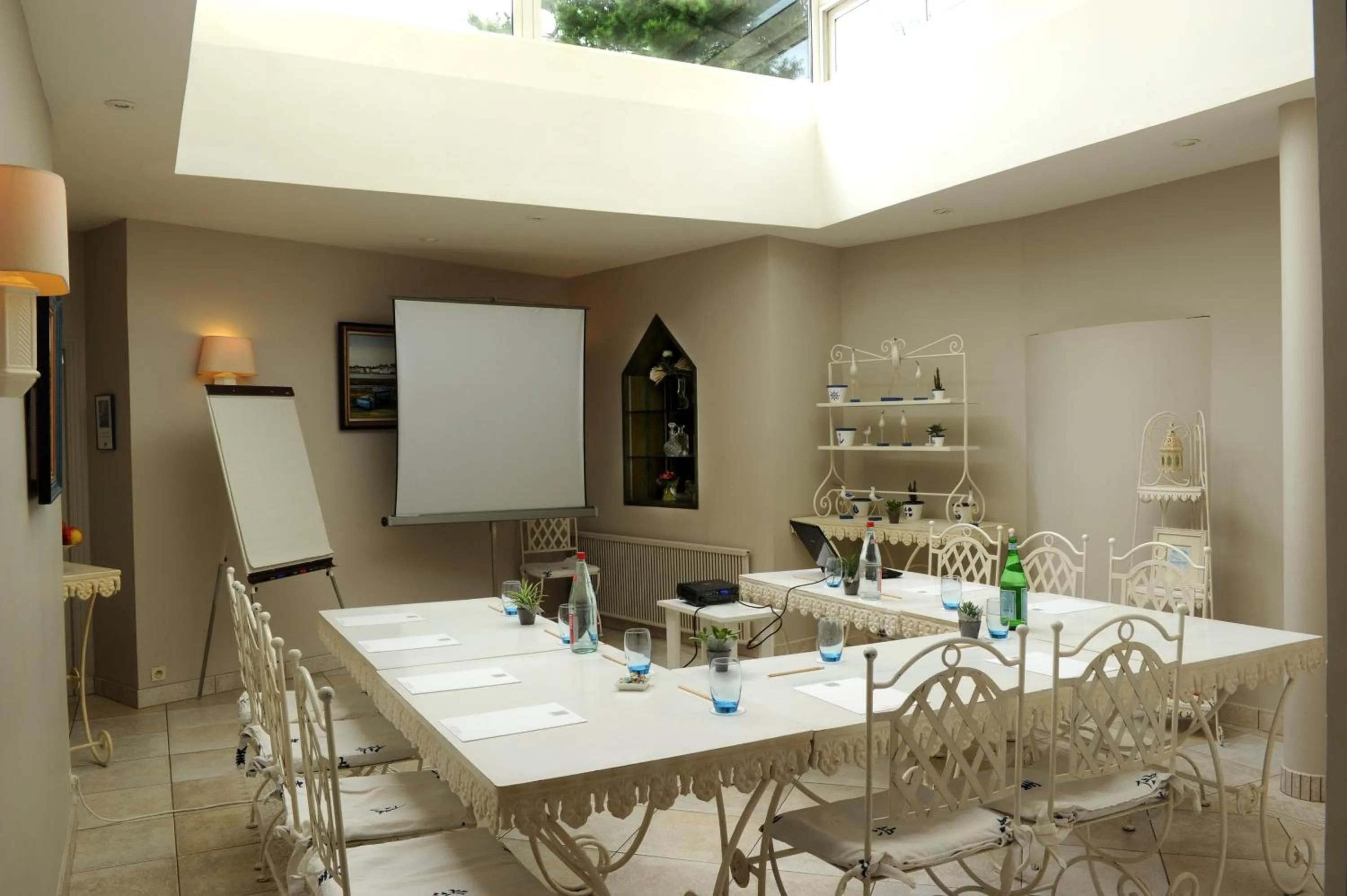 Meeting/conference room in Hôtel Lutétia & Spa