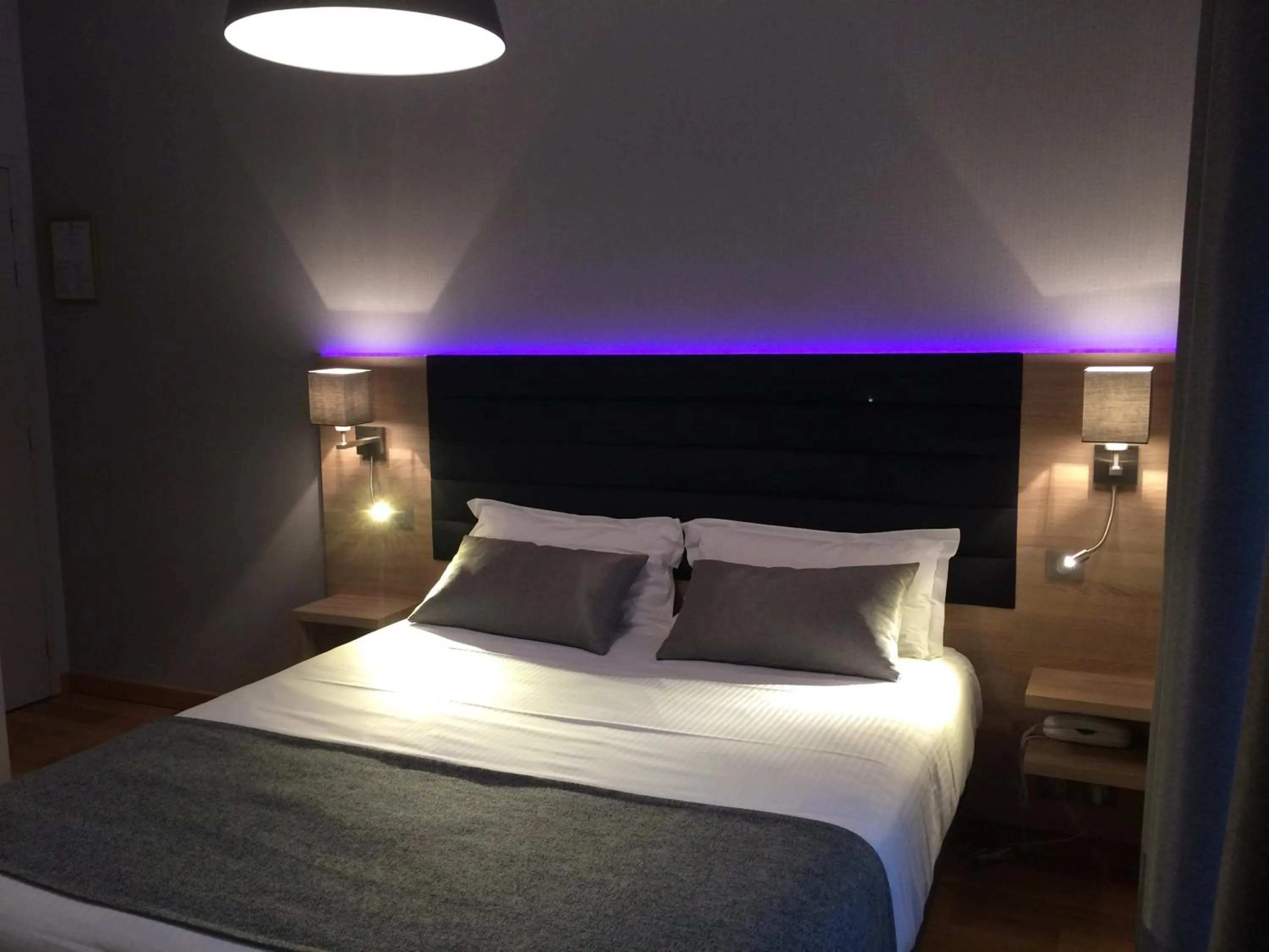 Photo of the whole room, Bed in Hôtel Lutétia & Spa