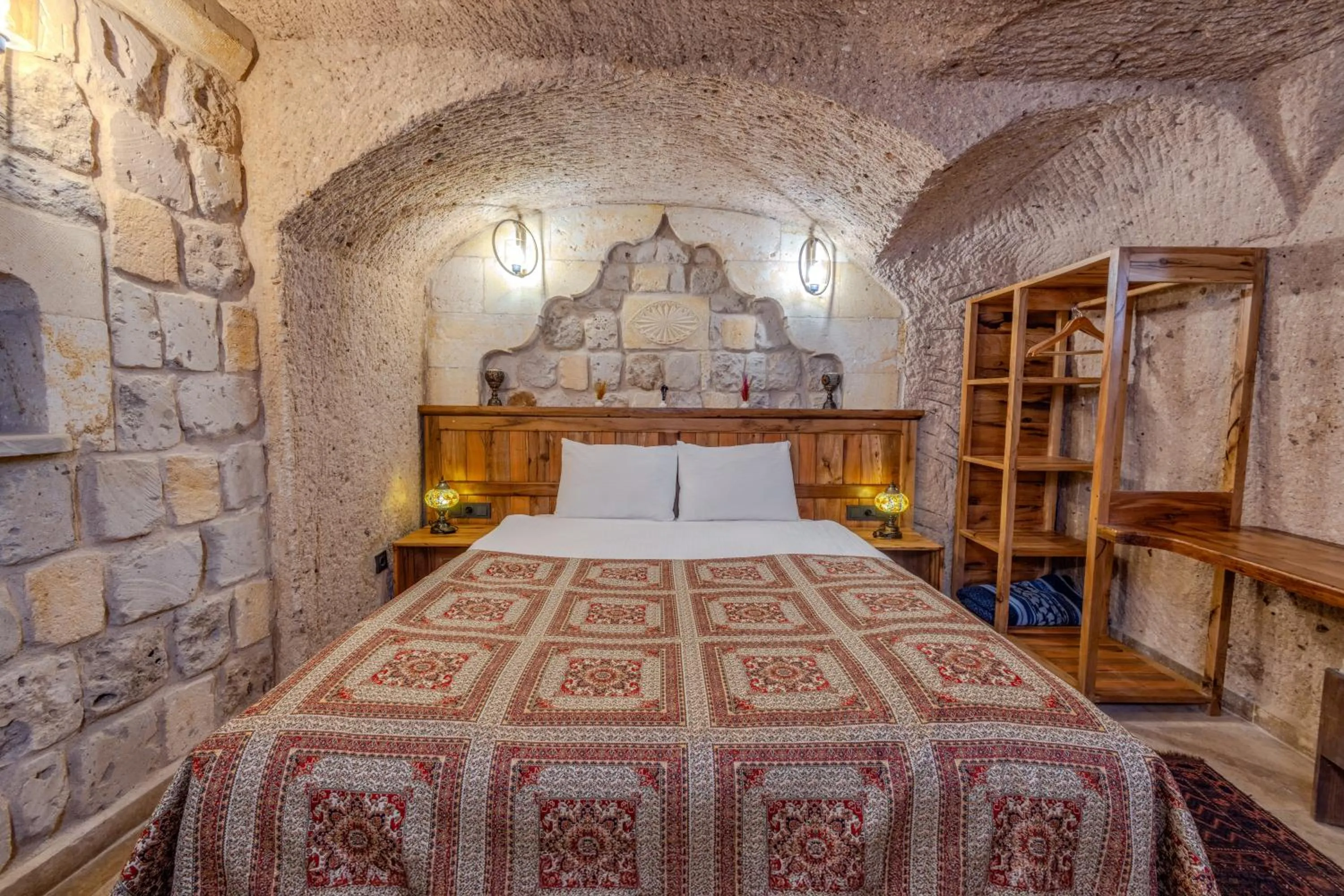 Bed in Vasıl Cave Hotel