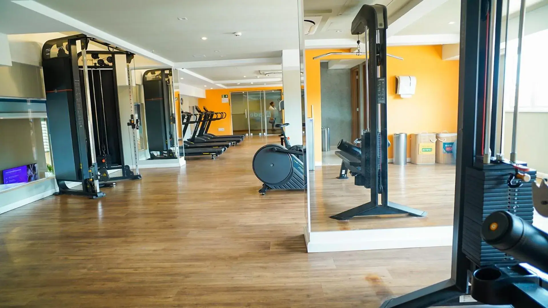 Fitness centre/facilities in Hot Beach Suites Fitness centre/facilities in Hot Beach Suites