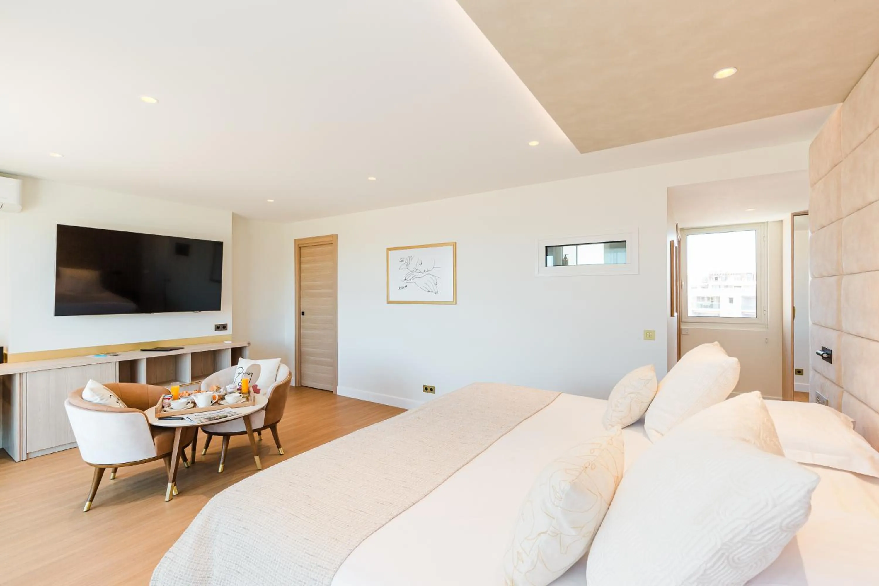 Bed in Hôtel Hélios