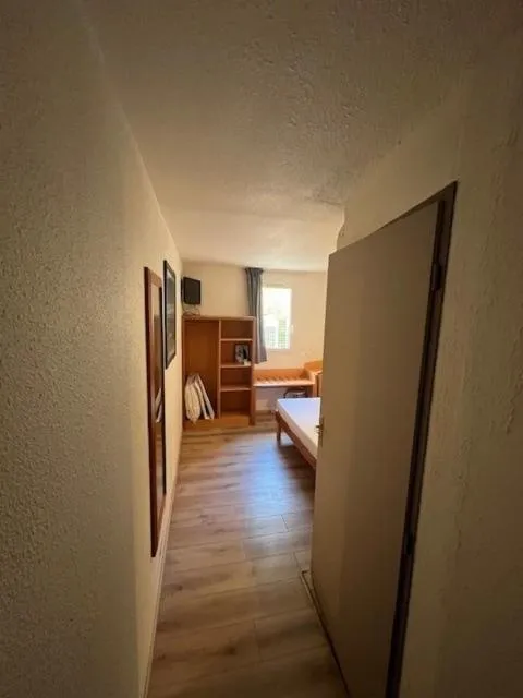 Photo of the whole room, Bed in Brit Hotel Essentiel Millau