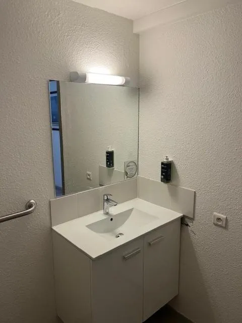 Bathroom in Brit Hotel Essentiel Millau