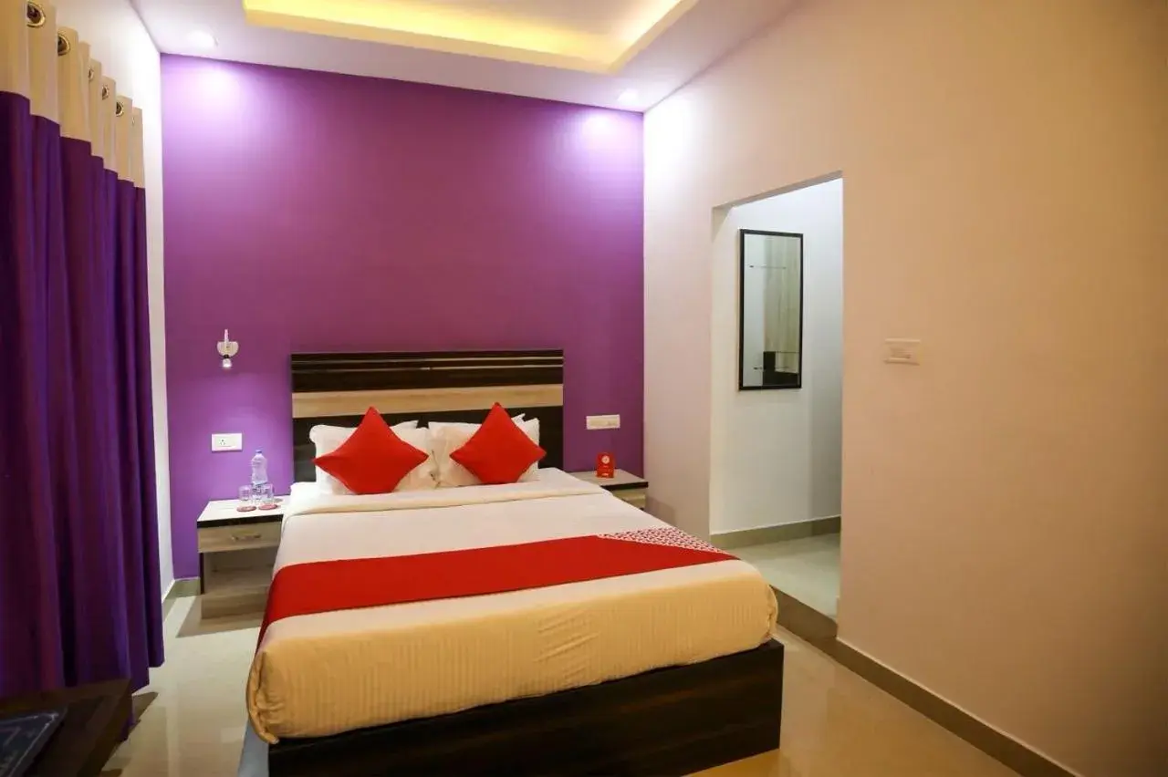 Standard Double Room - single occupancy in Railview Residency Standard Double Room - single occupancy in Railview Residency