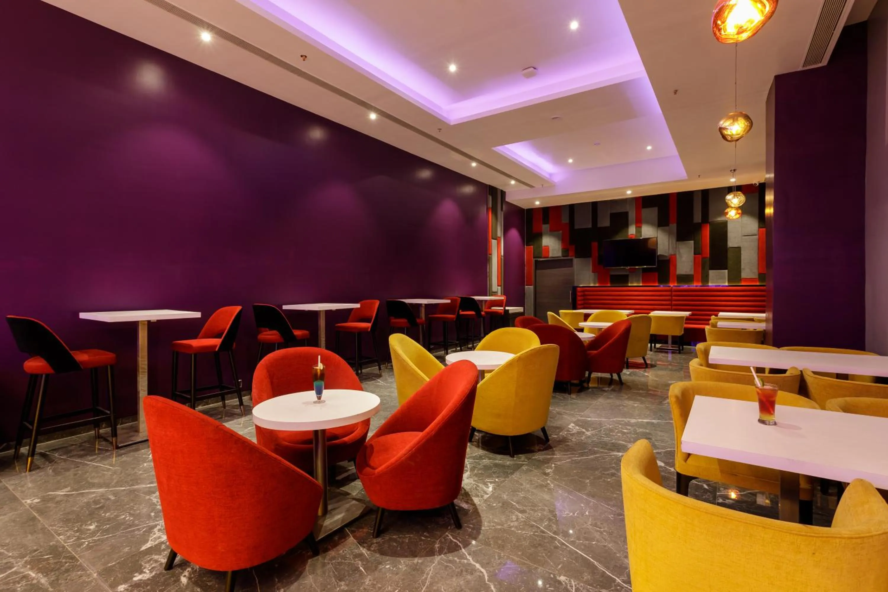 Restaurant/places to eat in Svenska Design Hotel Kakinada