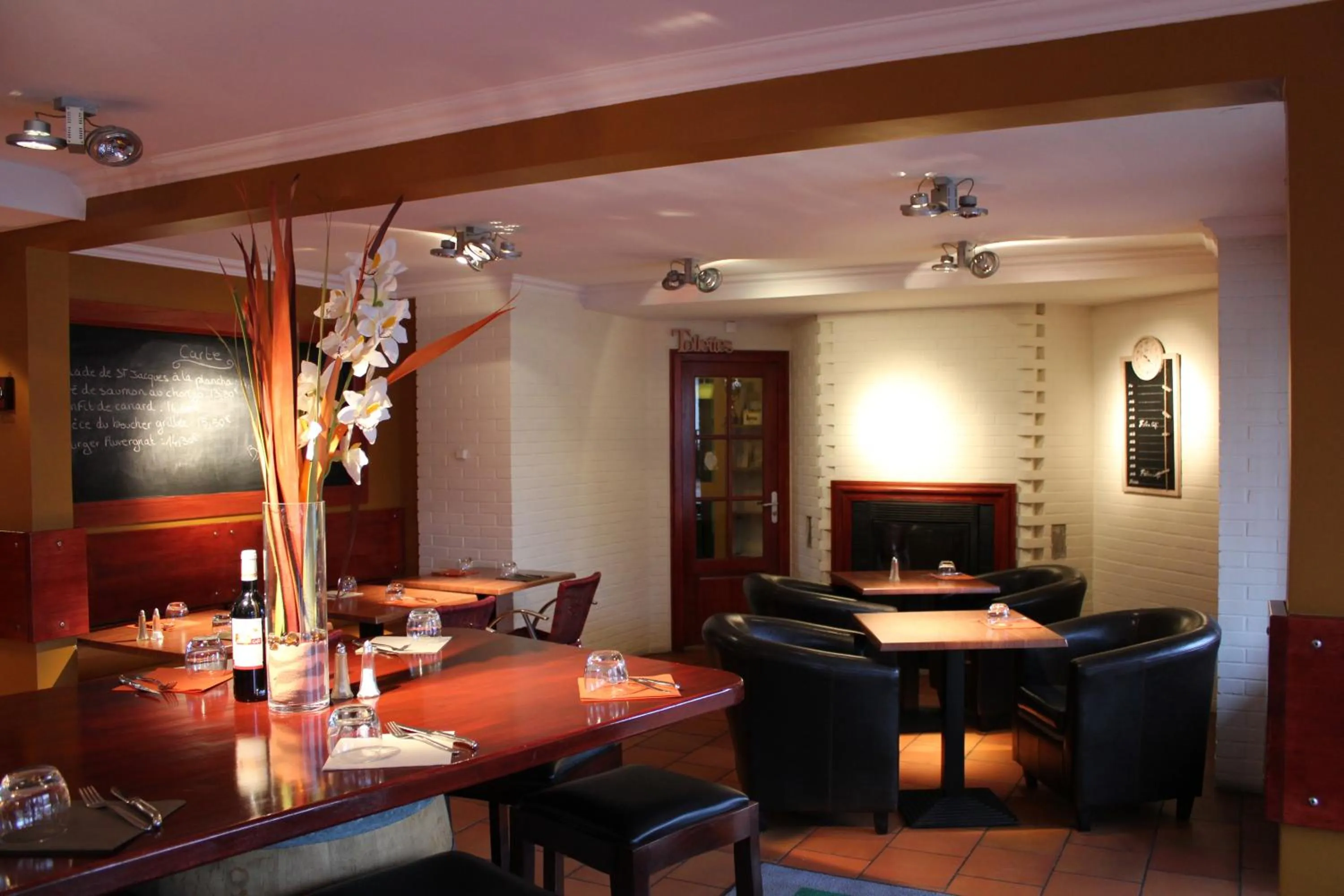 Restaurant/places to eat in Logis Les Provinciales